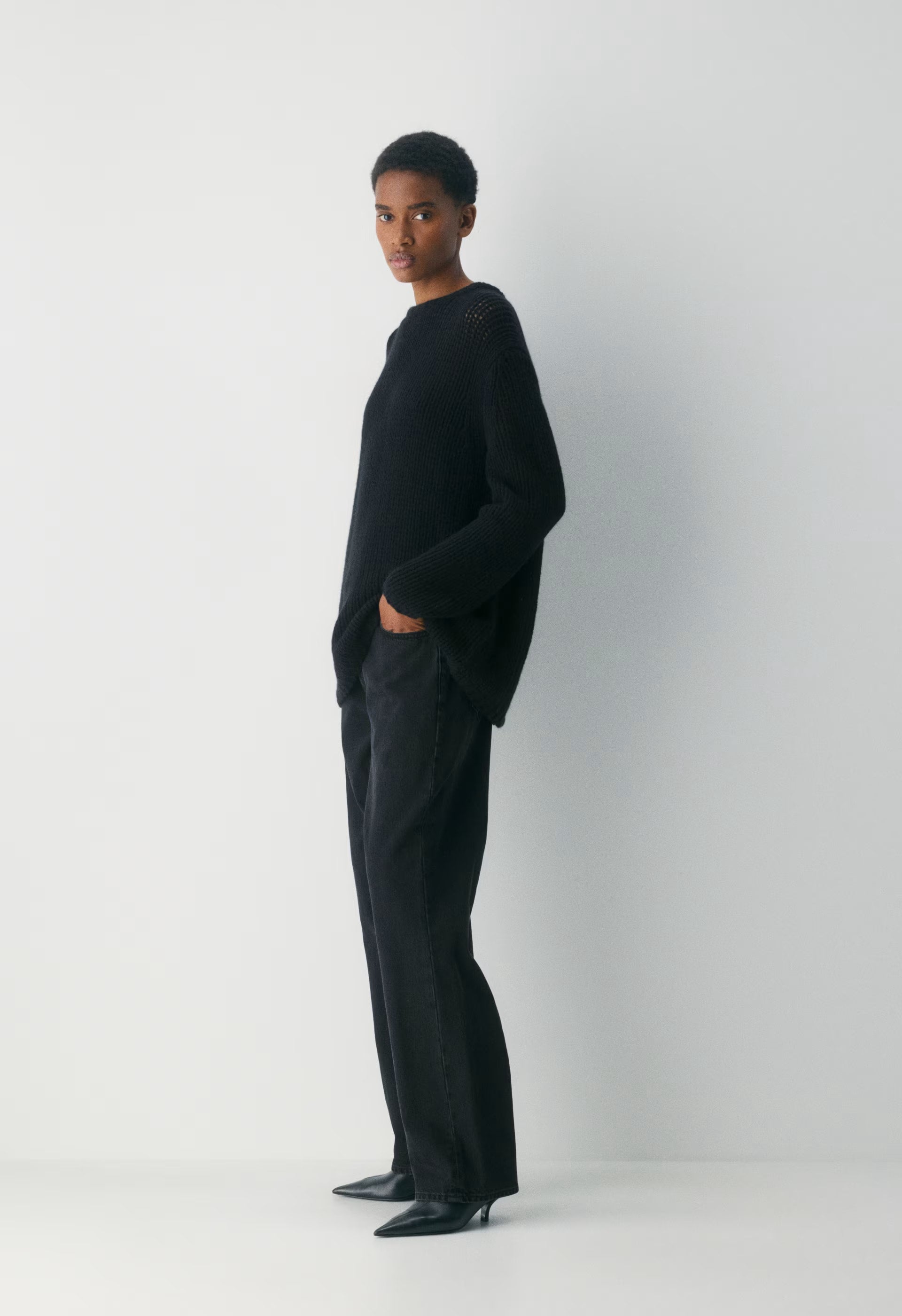 Mesh Cashmere Oversized Crew Sweater - BLACK