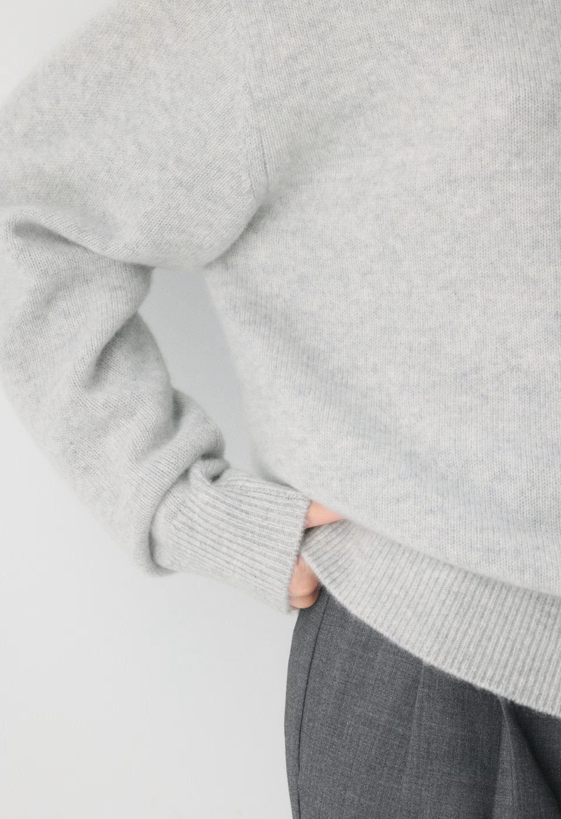 Essential Cashmere Nuance Sweater - HEATHER CHROME