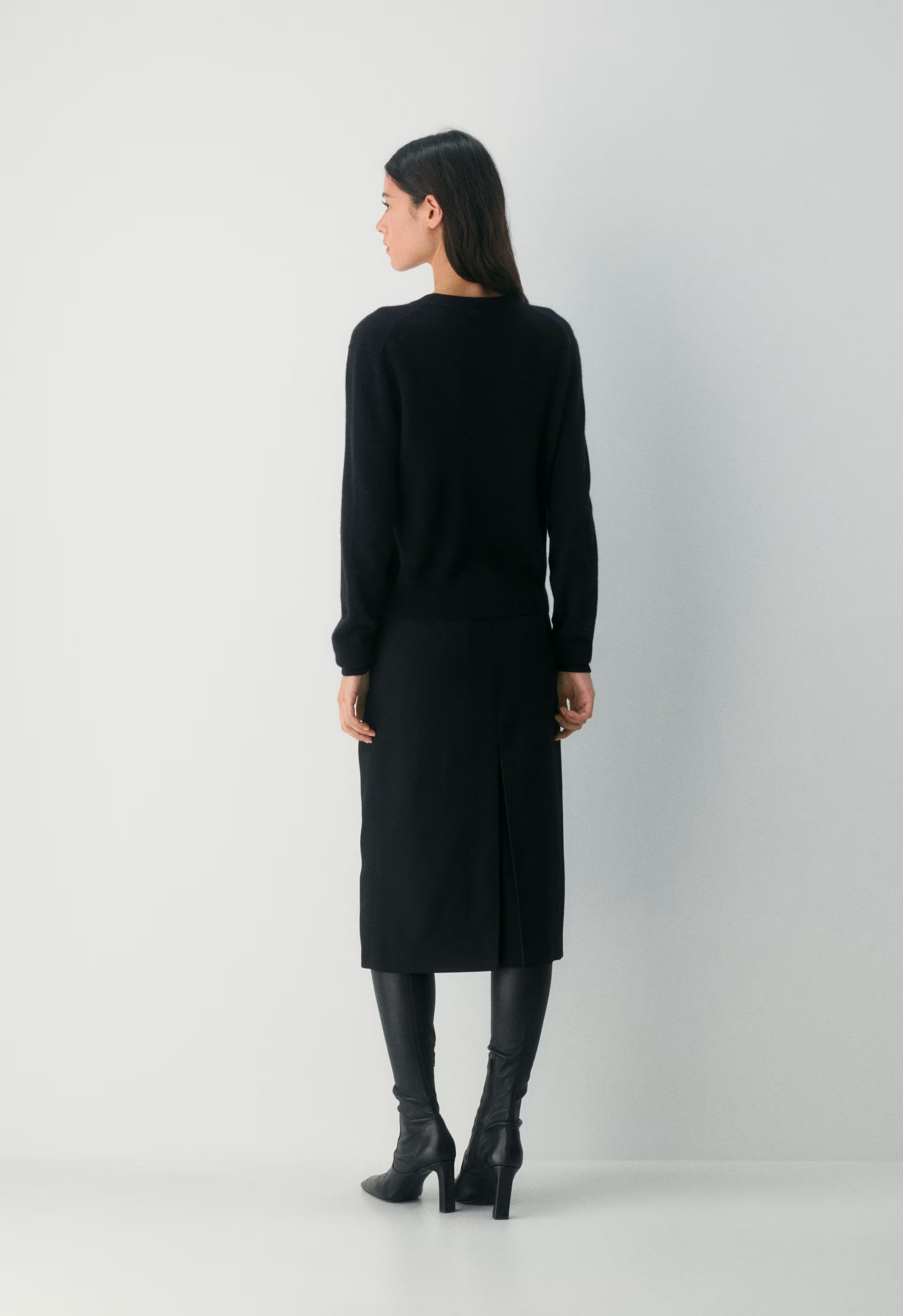 Bare Cashmere Laureate Cardigan - BLACK