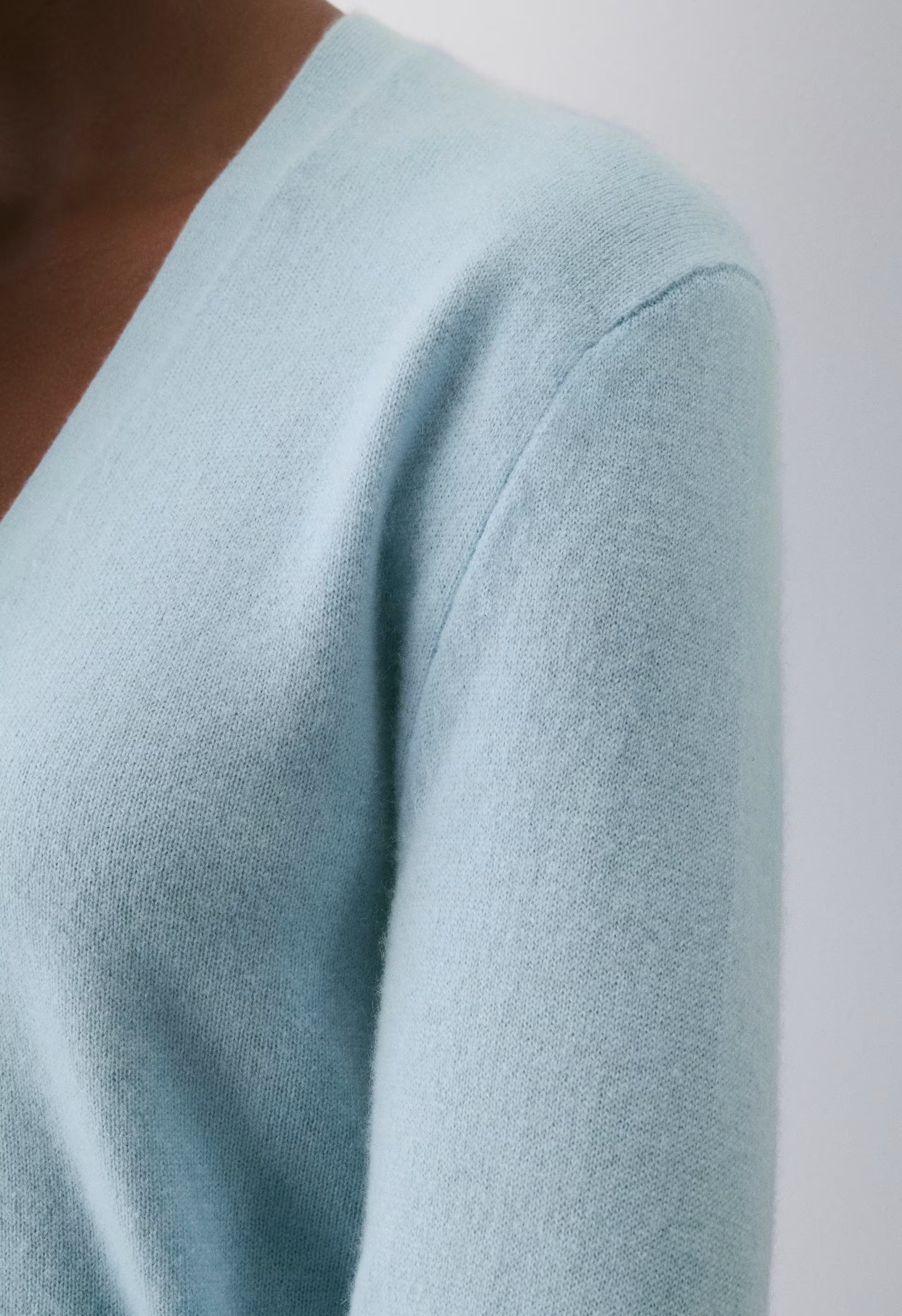 Bare Cashmere Laureate Cardigan - DEW BLUE