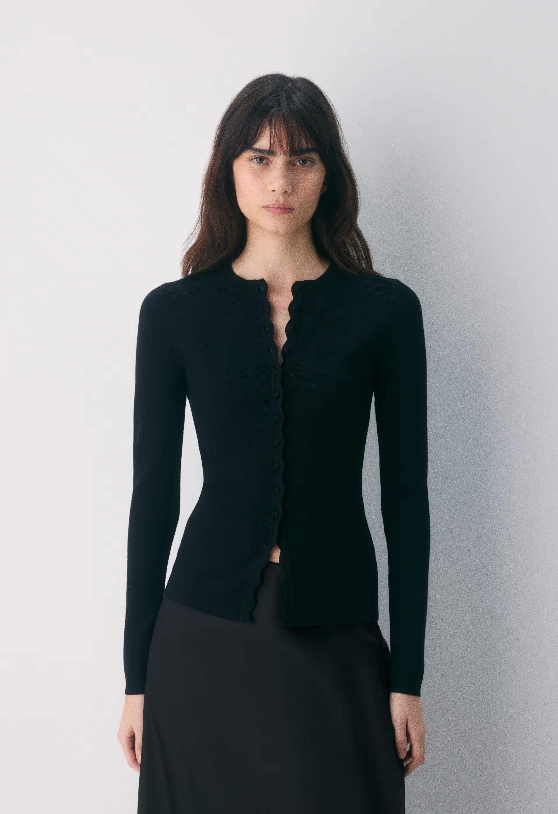 Shelly Cardigan - Wonder Yarn - BLACK