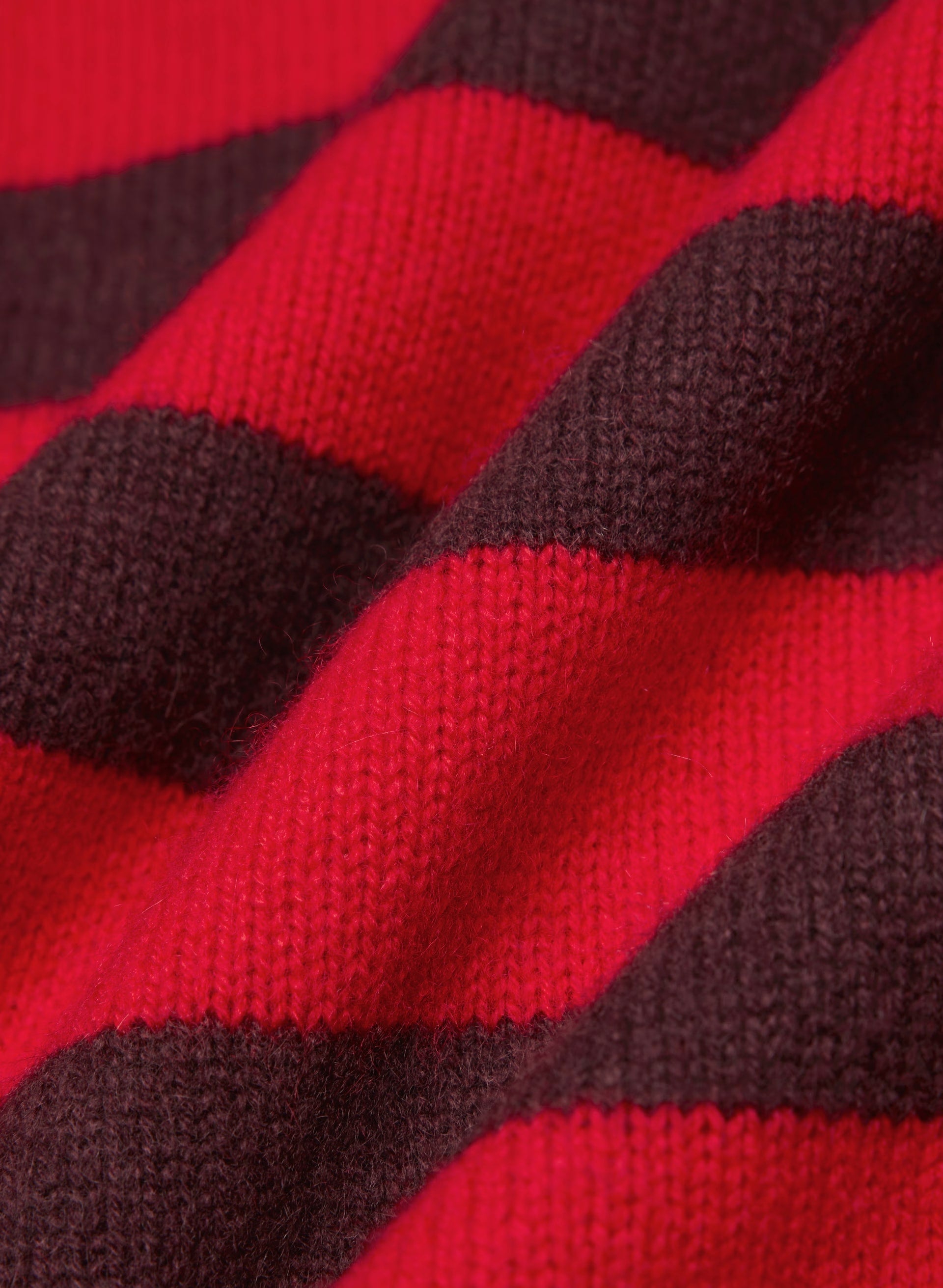 Essential Cashmere Relic Sweater - FLASHING RD/CARDAMON