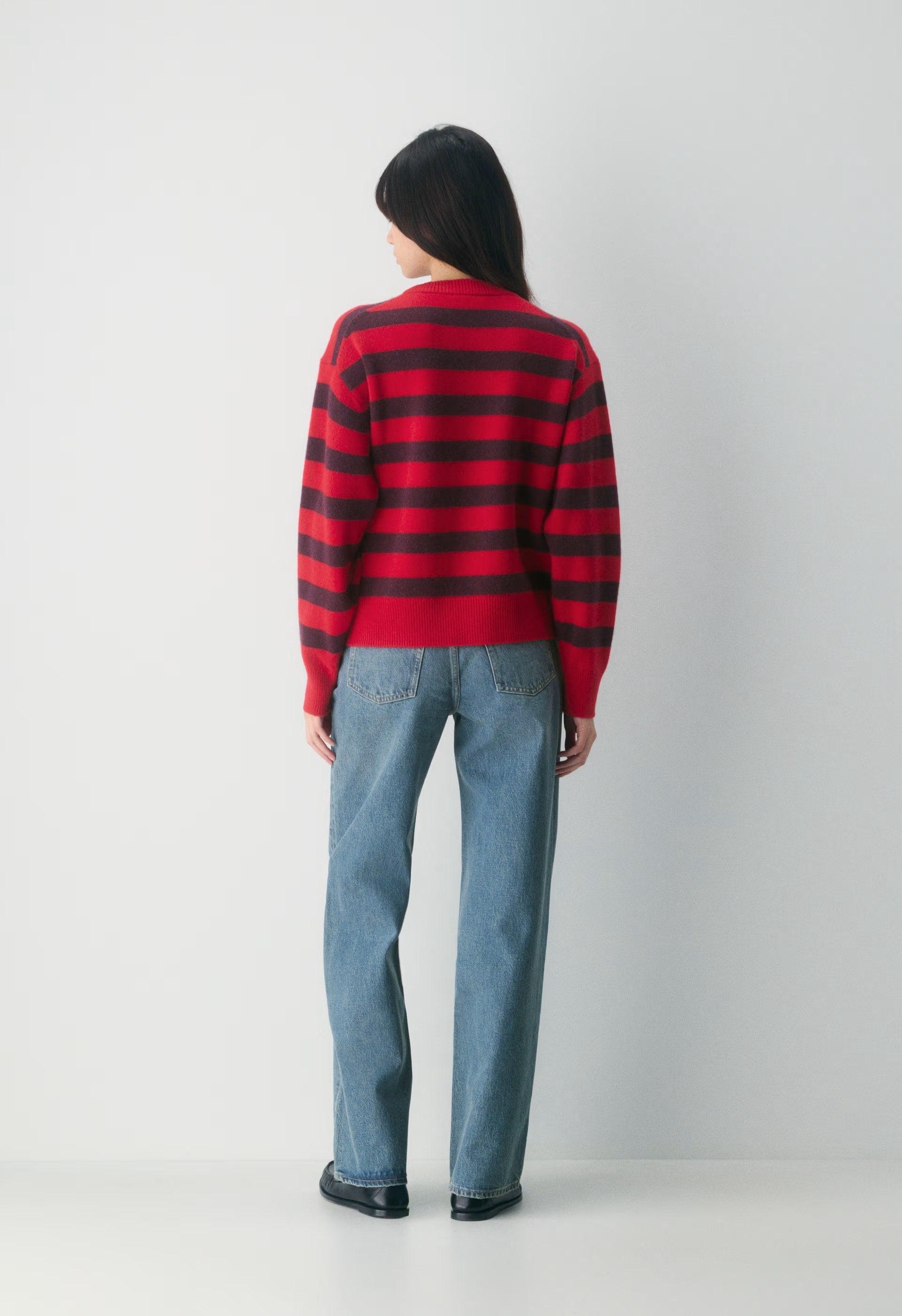 Essential Cashmere Relic Sweater - FLASHING RD/CARDAMON