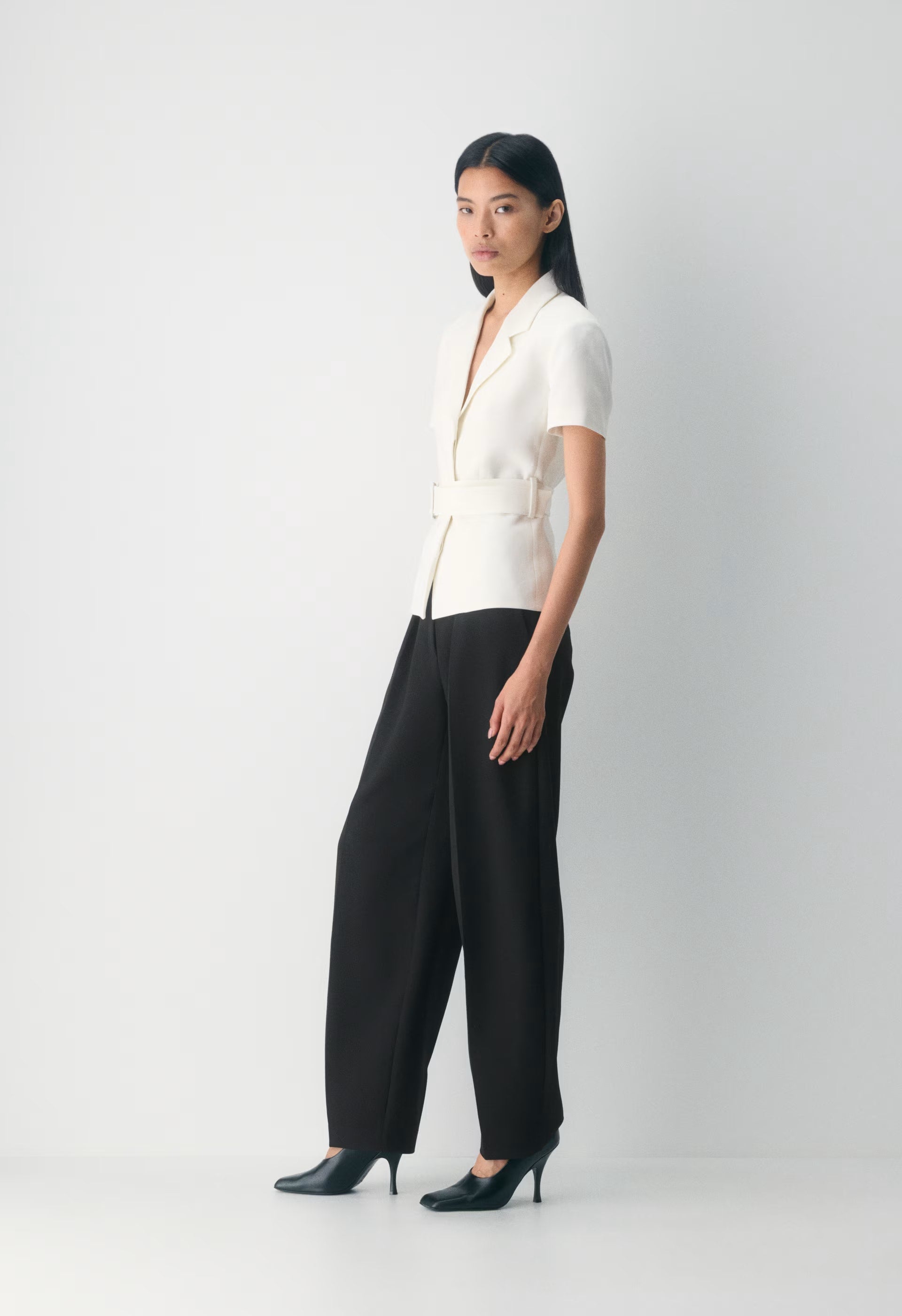 Brynn Shortsleeve Blazer - Sway Crepe - LIGHT BIRCH