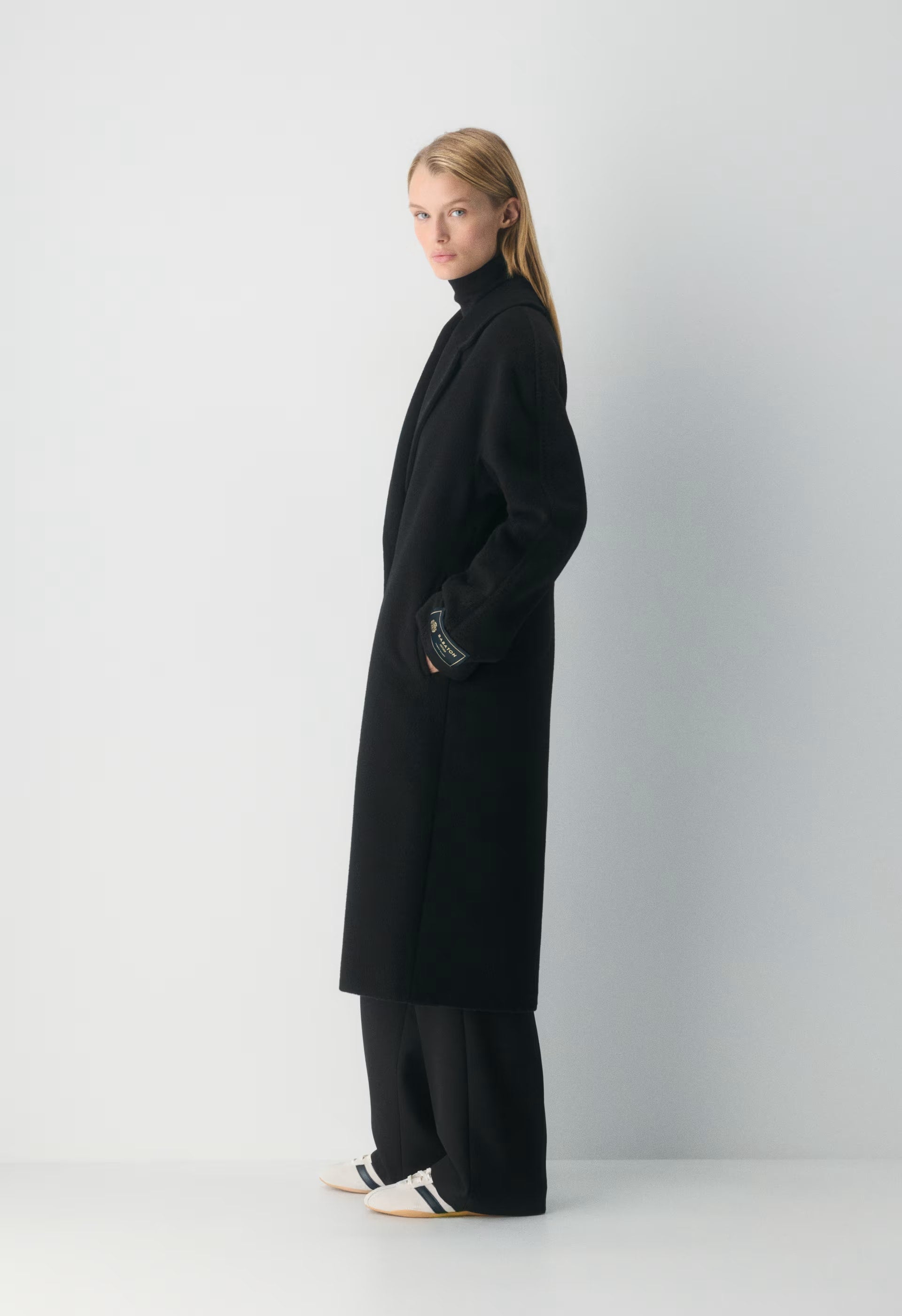 The Slouch™ Coat New - (Re)Camel Wool - BLACK
