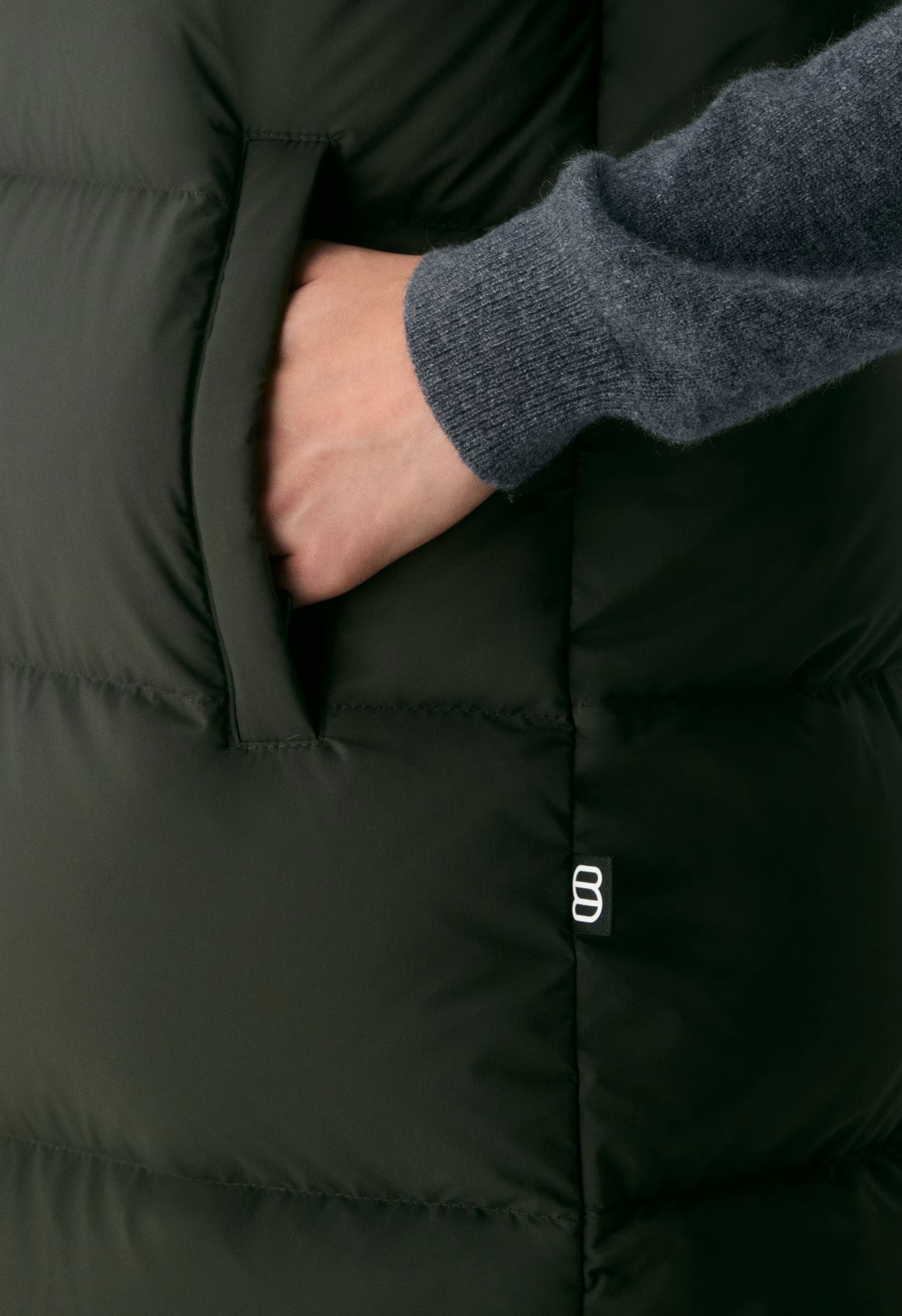 The Super Puff™ Mid Vest - cliMATTE™ - FLINT GREEN