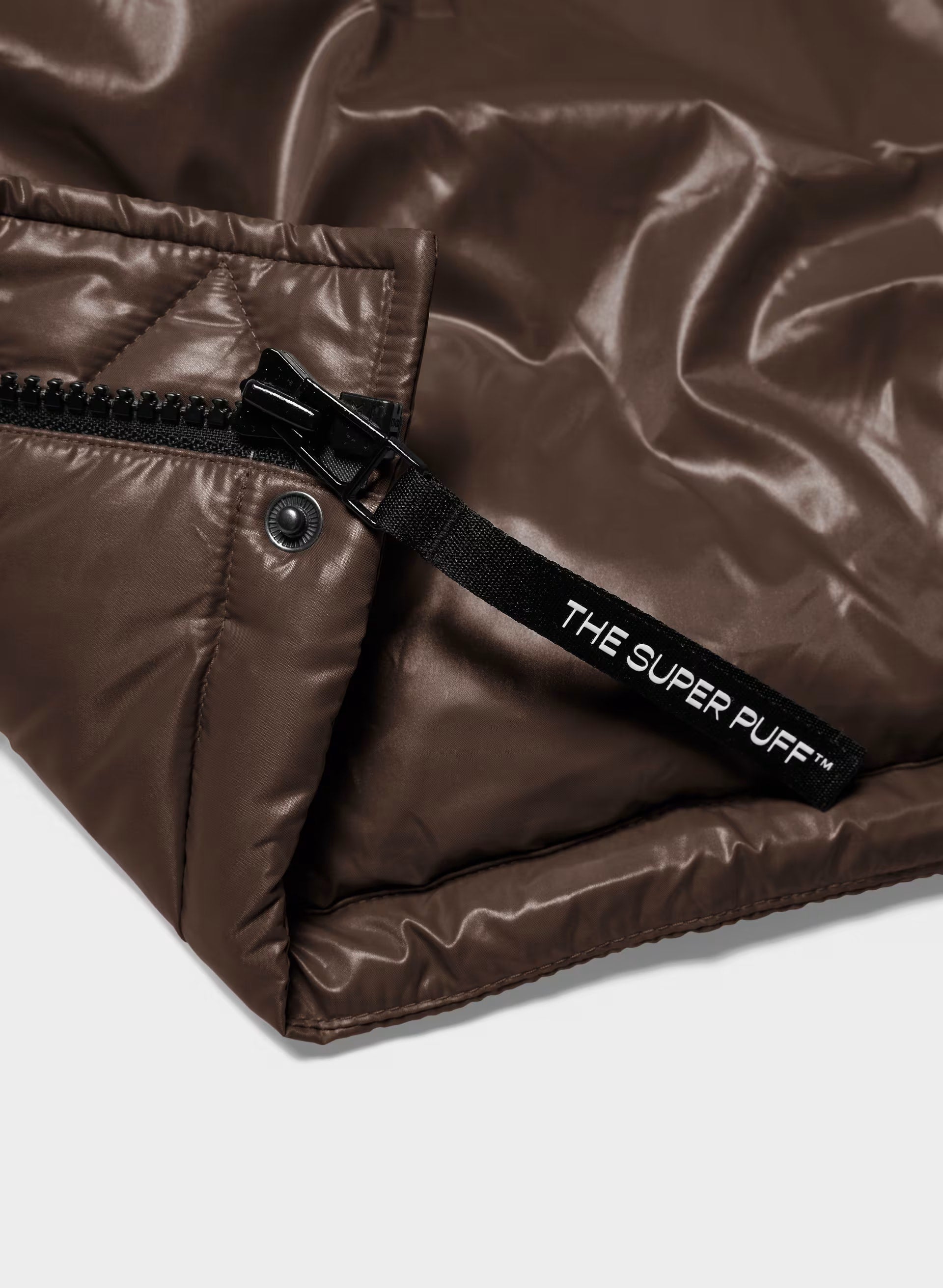The Super Puff™ Long - Hi-Gloss - RICH MOCHA BROWN