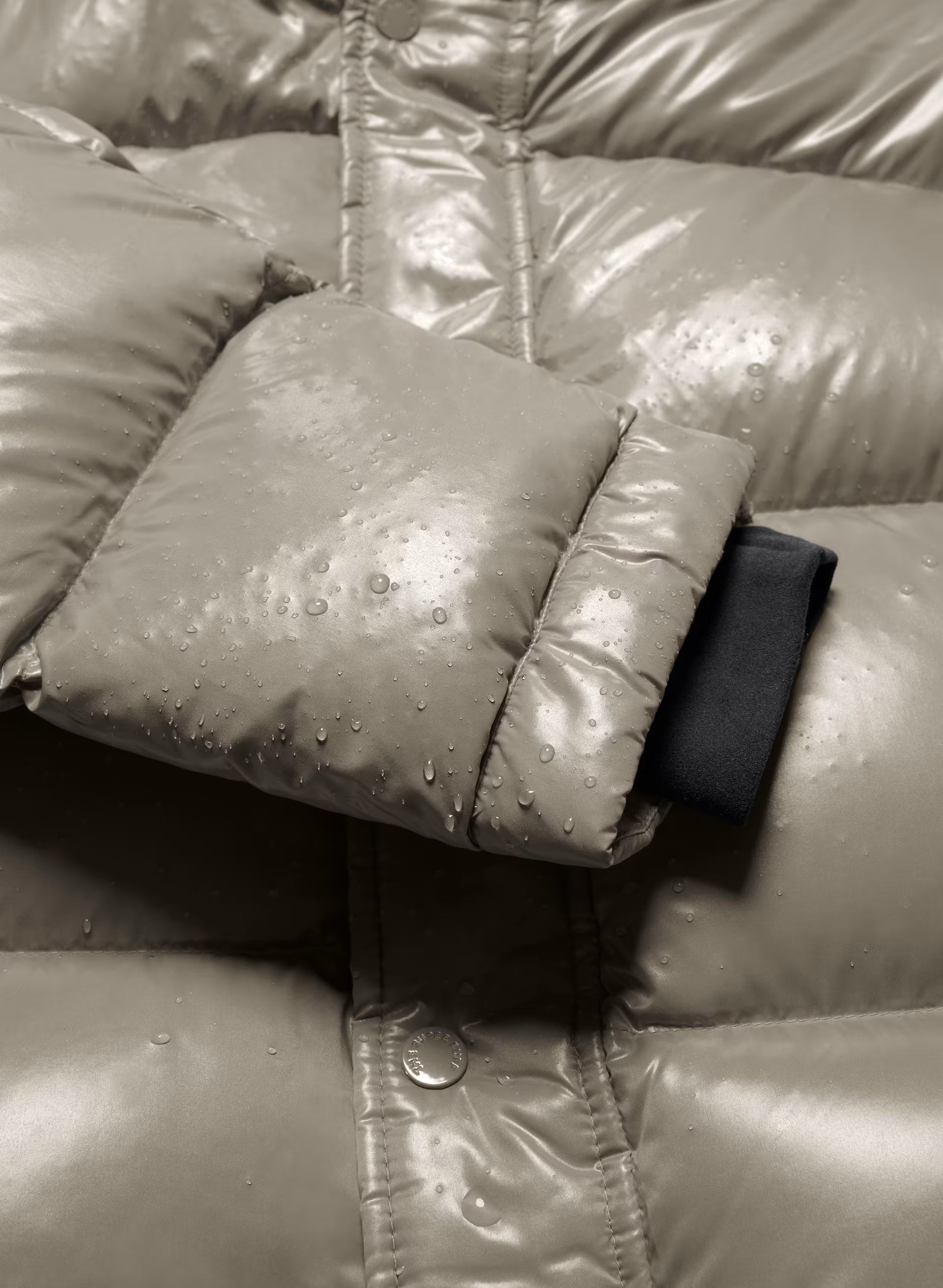 The Super Puff™ Long - Hi-Gloss - MODERN TAUPE