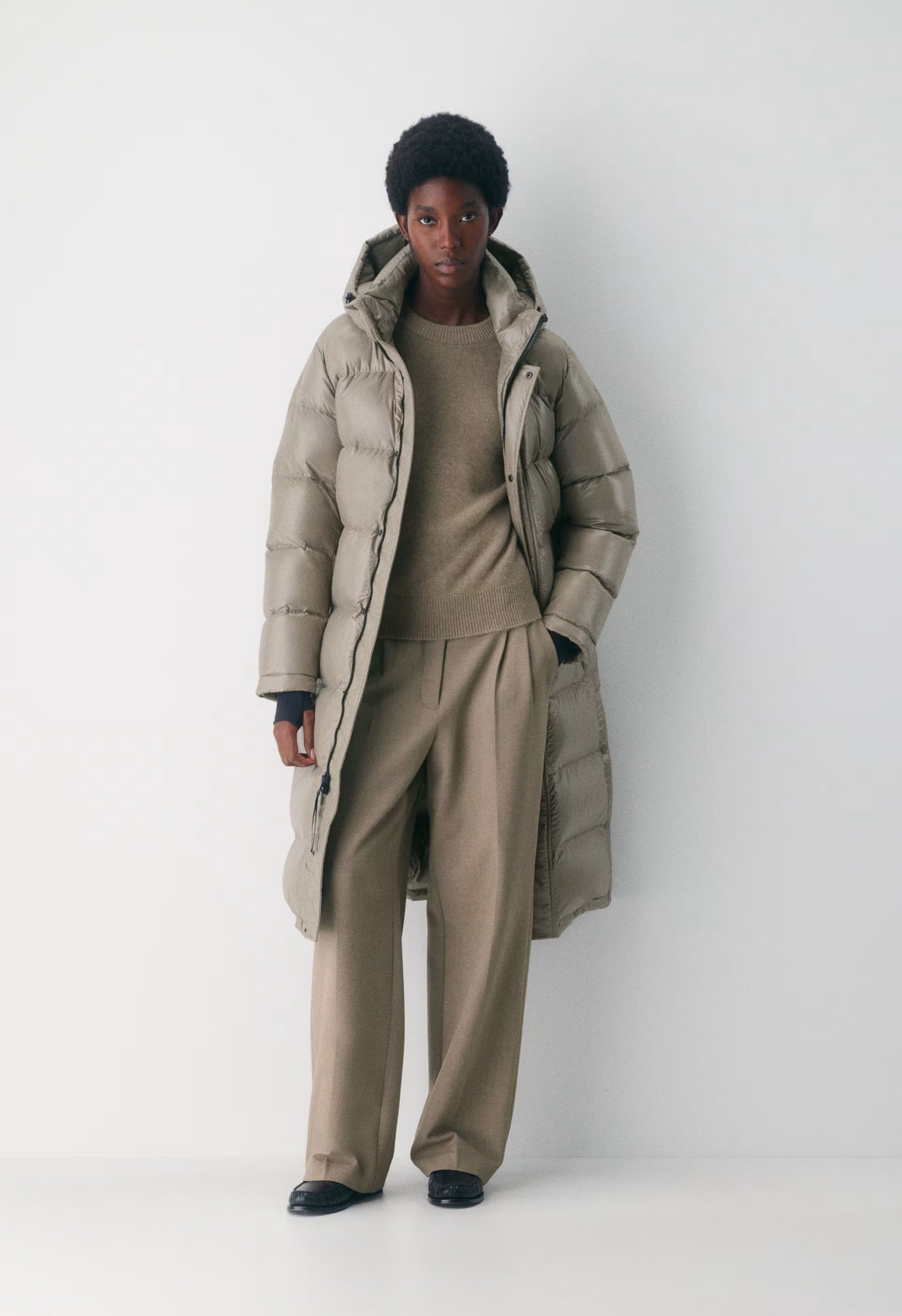 The Super Puff™ Long - Hi-Gloss - MODERN TAUPE