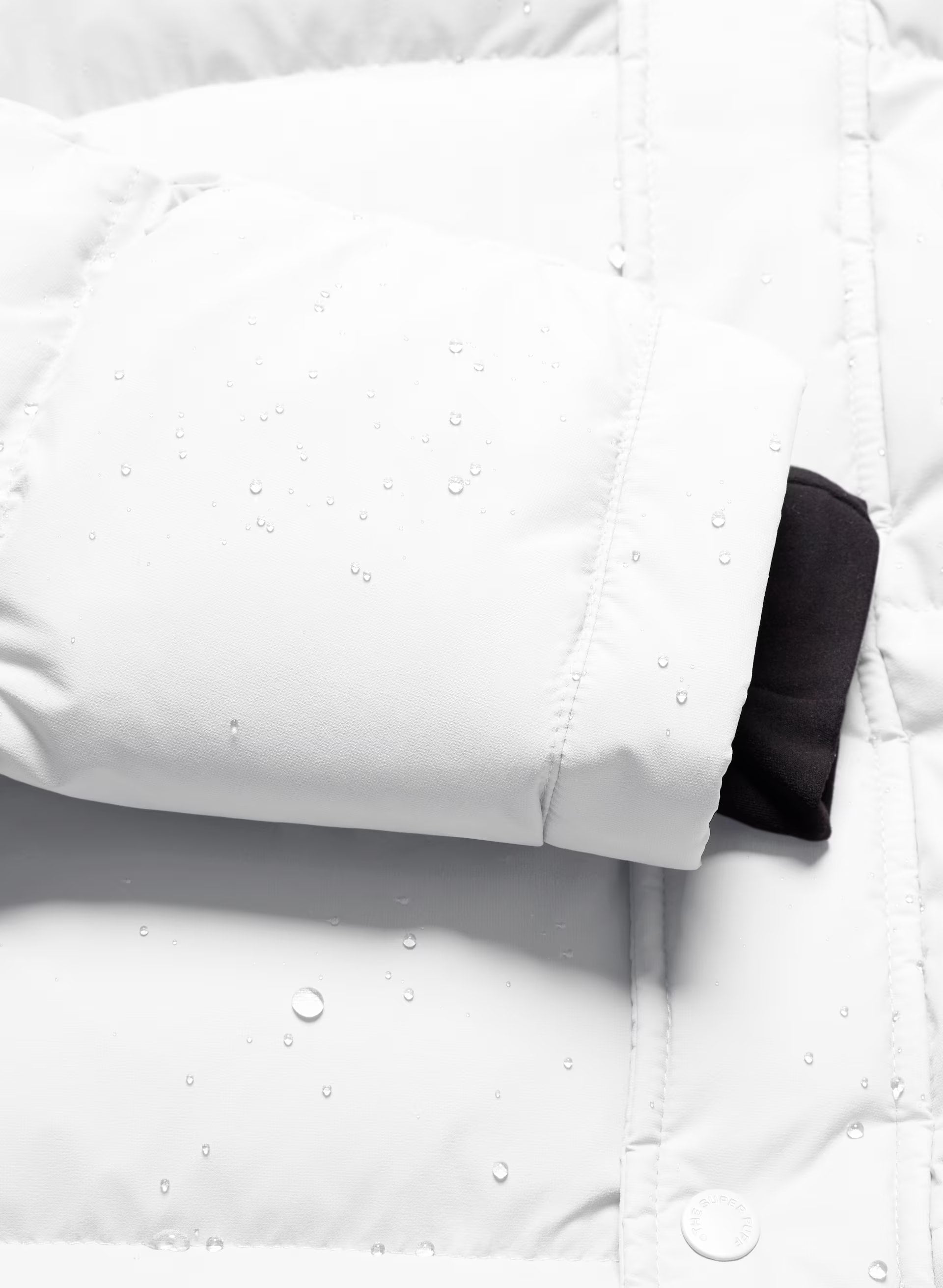 The Super Puff™ Shorty - cliMATTE™ - WHITE