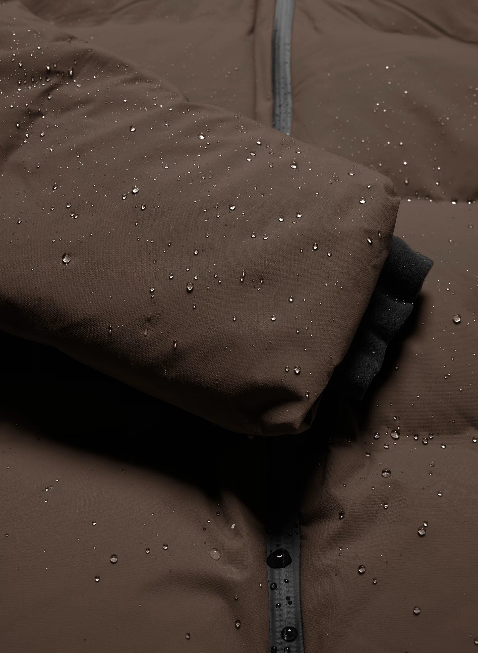 The Super Puff₂O™ Shorty - Rainstop™ - RICH MOCHA BROWN