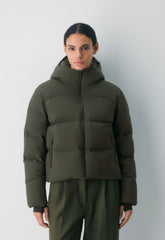 The Super Puff₂O™ Shorty - Rainstop™ - FLINT GREEN