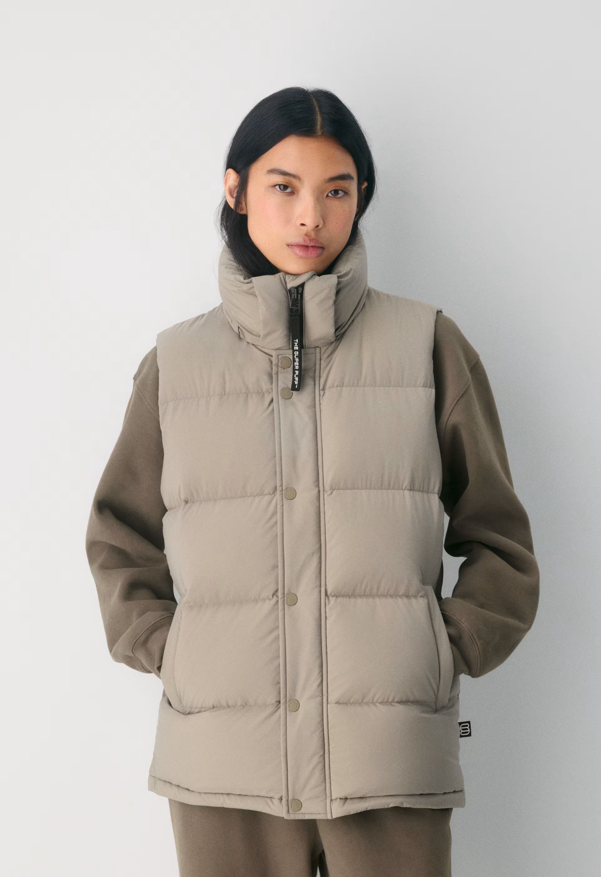 The SuperPuff™ LoHip Vest - cliMATTE™ - MODERN TAUPE