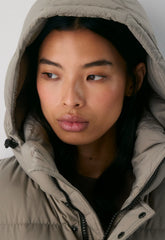 The SuperPuff™ LoHip Vest - cliMATTE™ - MODERN TAUPE