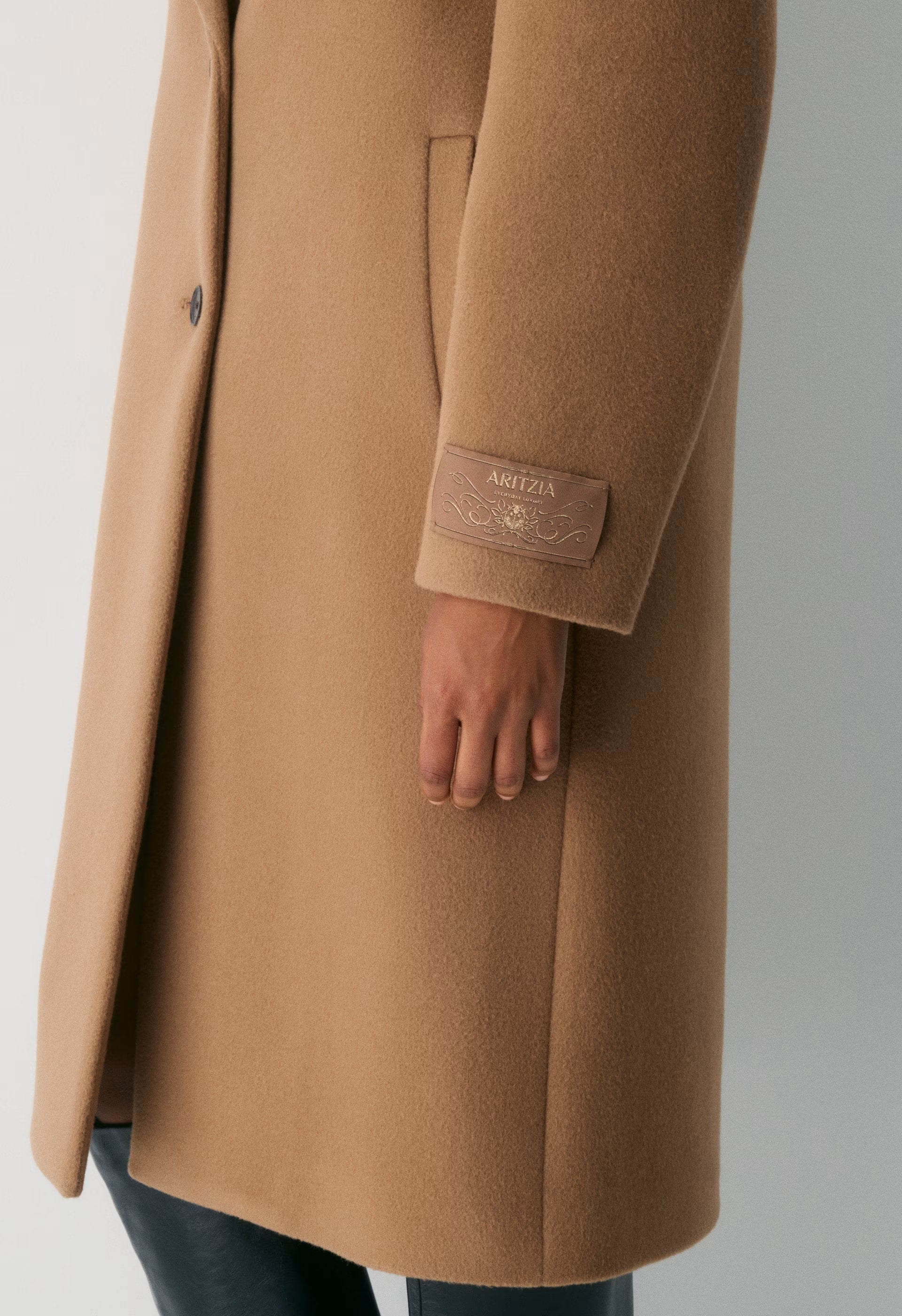 The Only Coat - Soft Wool Cashmere - SAVILLE
