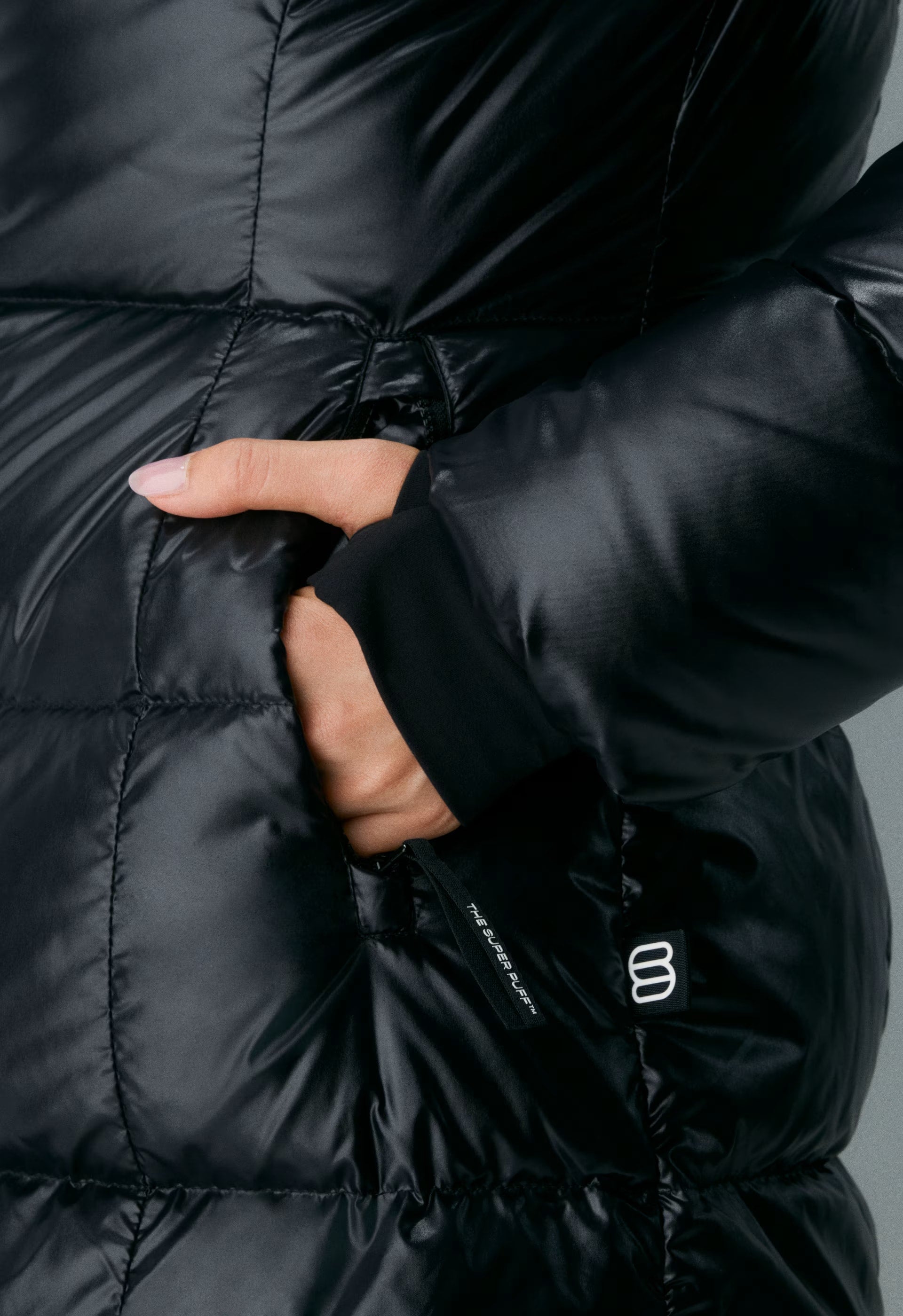 The SuperSnug Puff™ Mid - Hi-Gloss - BLACK/BLACK