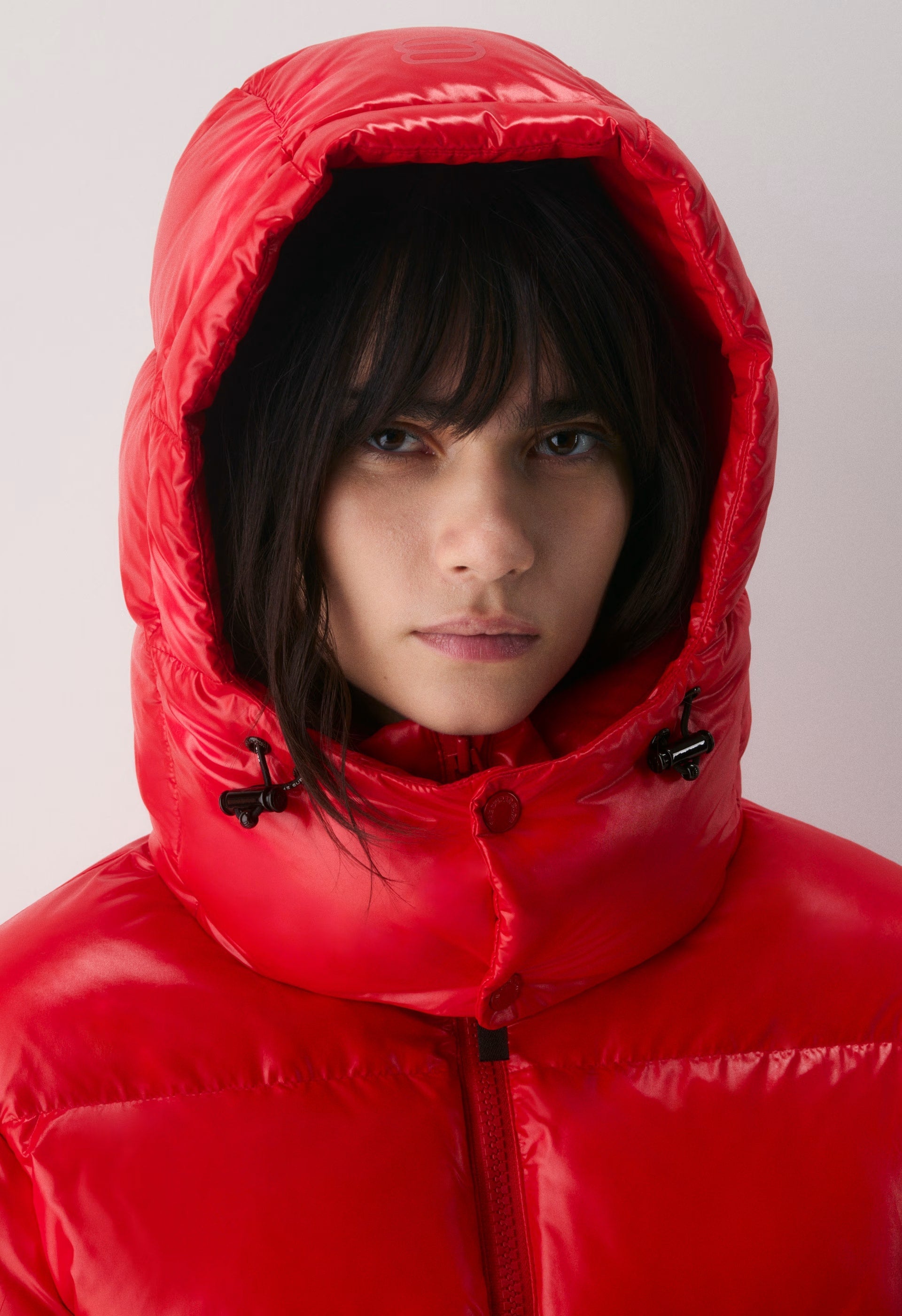 The Super Resort Puff™ - Hi-Gloss - FLASHING RED