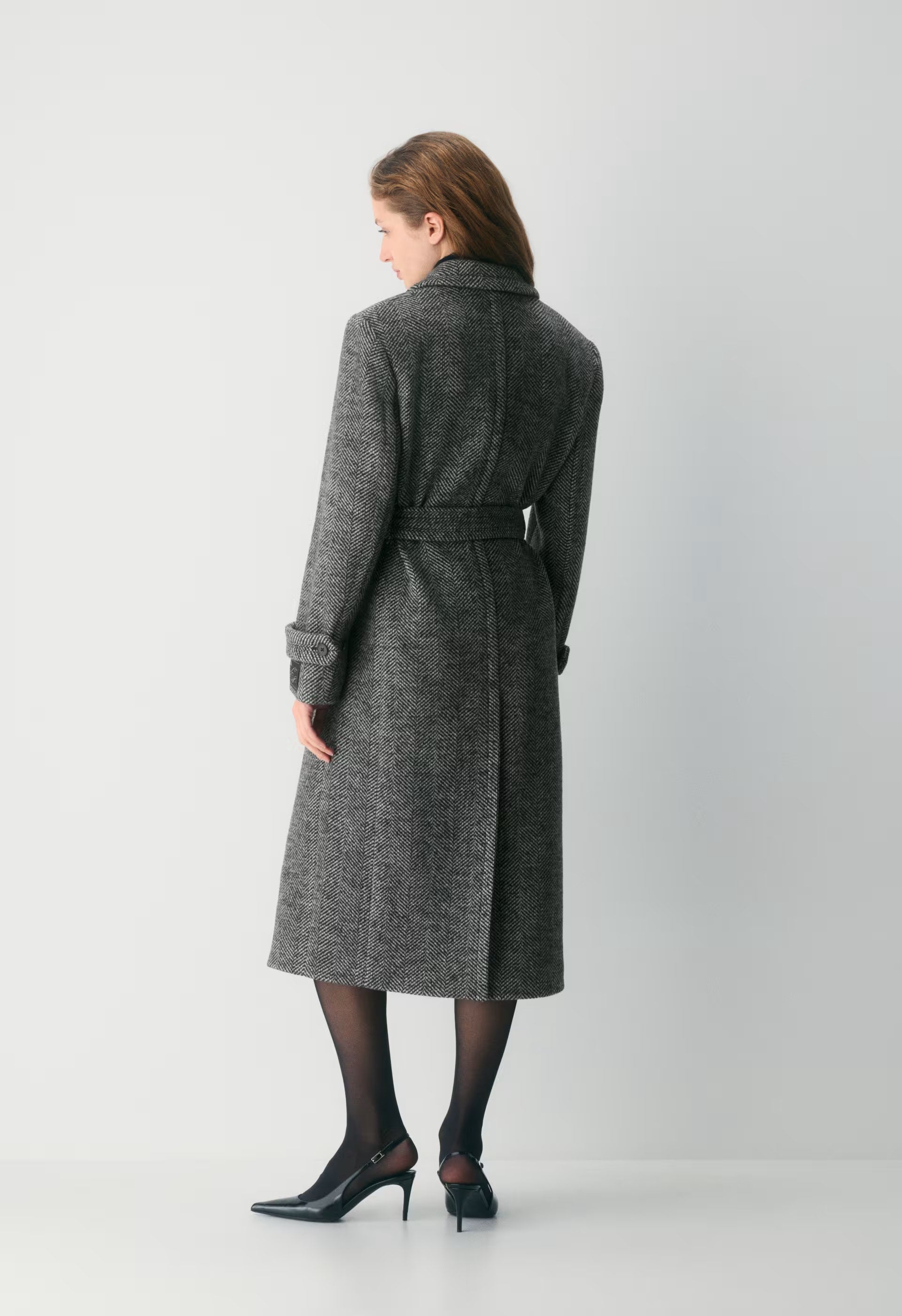 The Maxine Coat - Soft Wool Cashmere - HERRINGBONE BLK/WHT