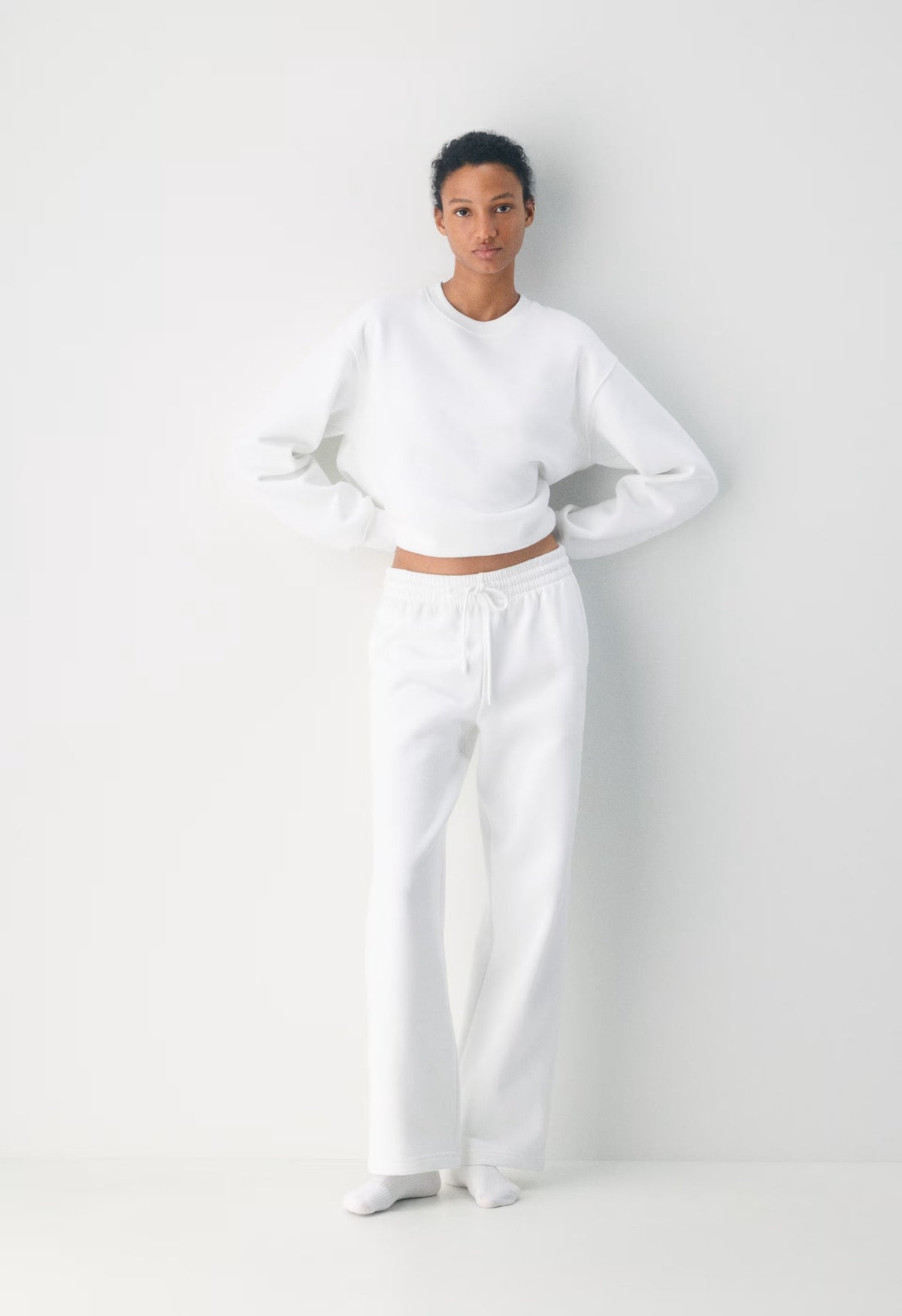 Cozy Sweatfleece Boyfriend Wide Sweatpant - WHITE