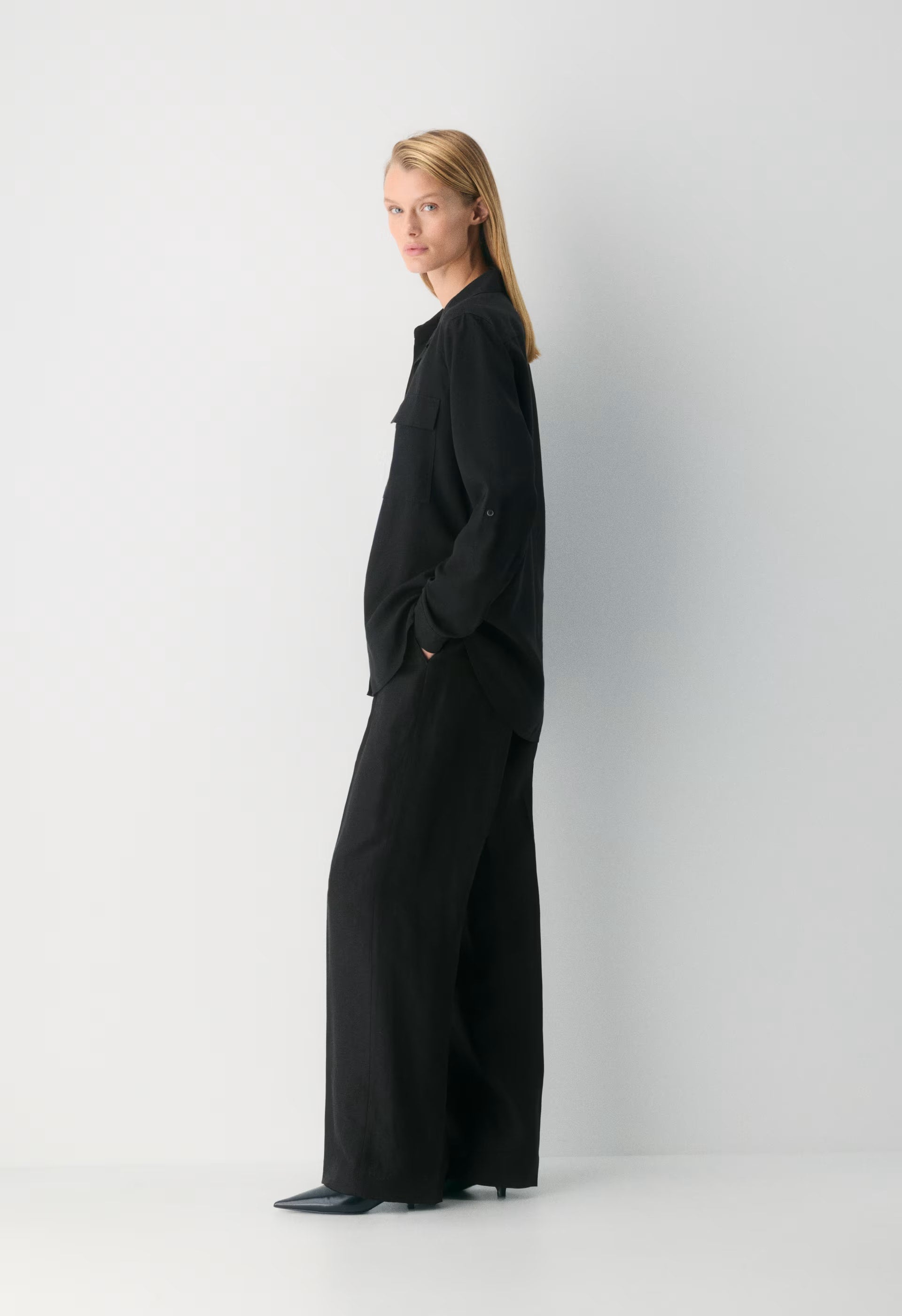 The Limitless Pant™ - CruiseLinen™ - BLACK