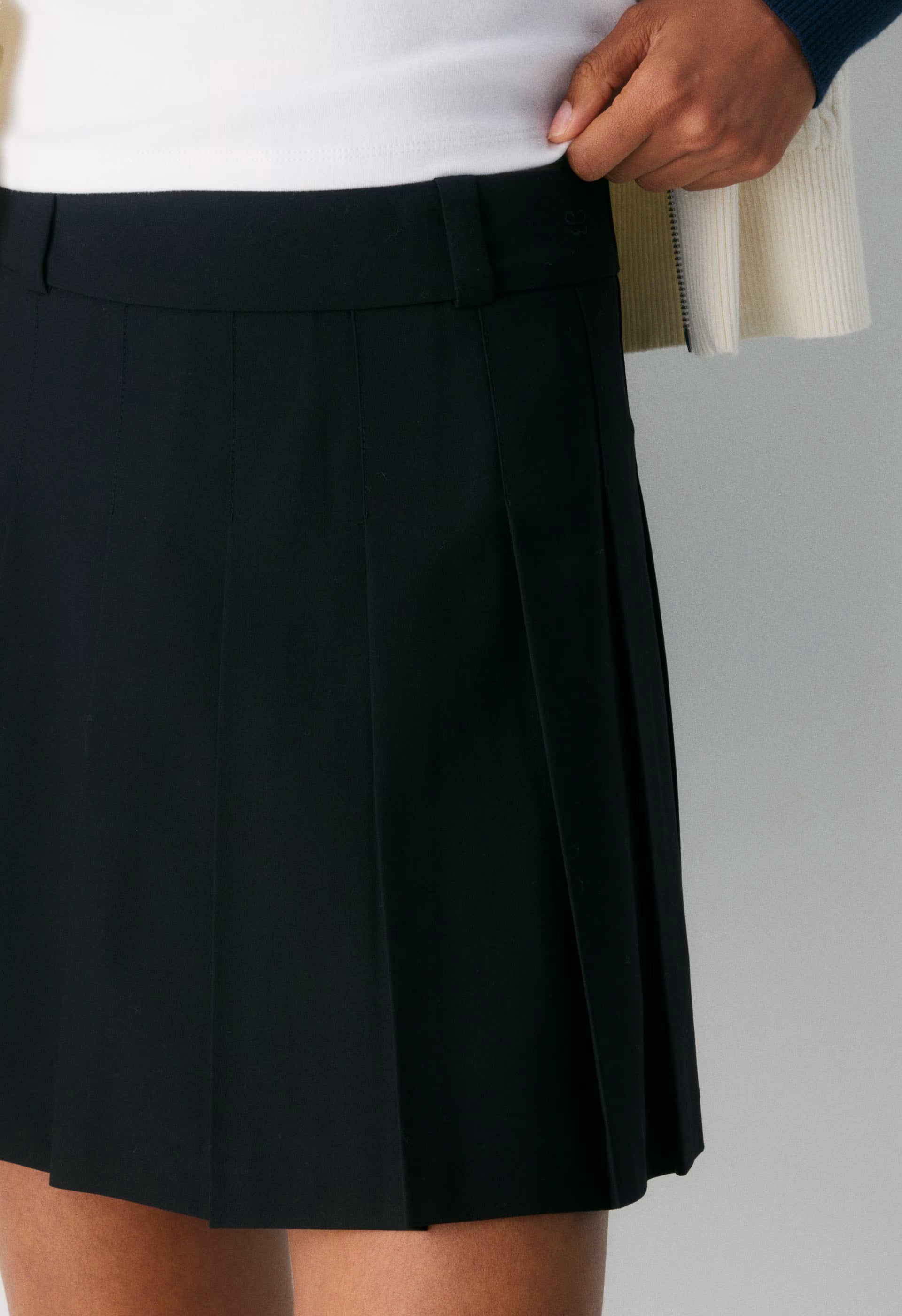 Olive Micro Skirt - BLACK