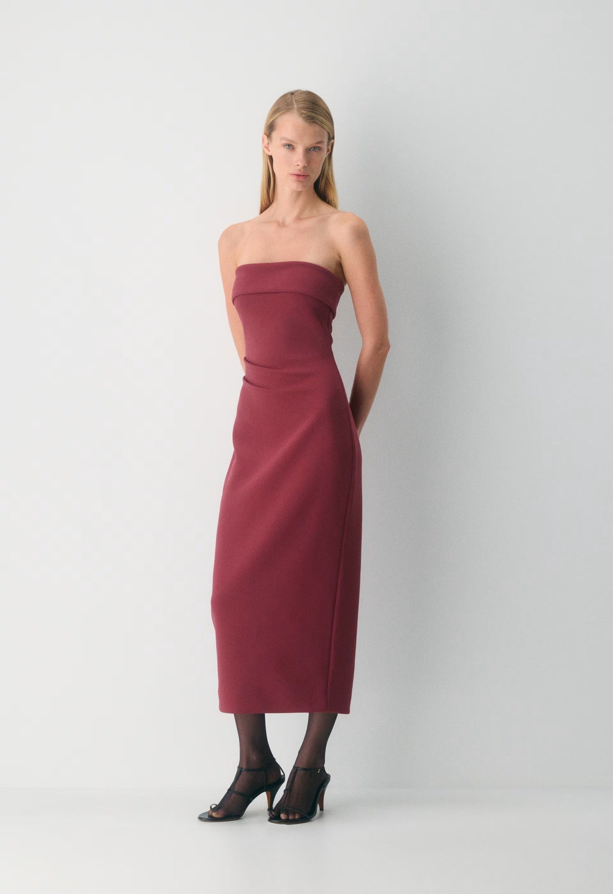 FigureKnit™ Eyecatcher Dress - CORDOVAN