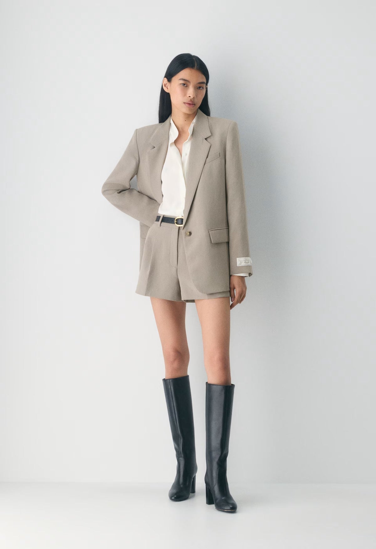 The Effortless Short™ Mini - Crepette™ - NOMAD TAUPE