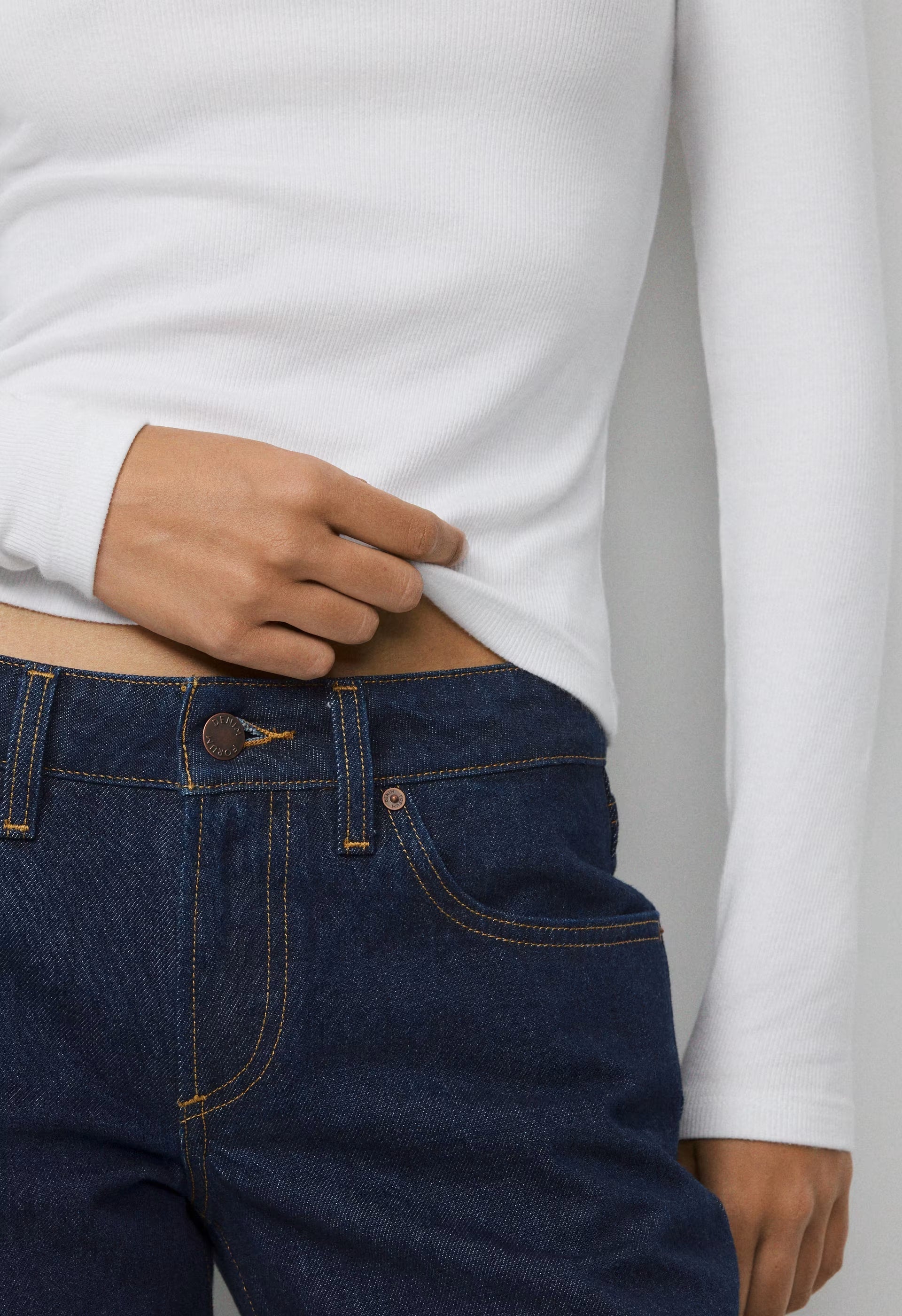 HomeStretch™ Rib Solo Longsleeve - WHITE