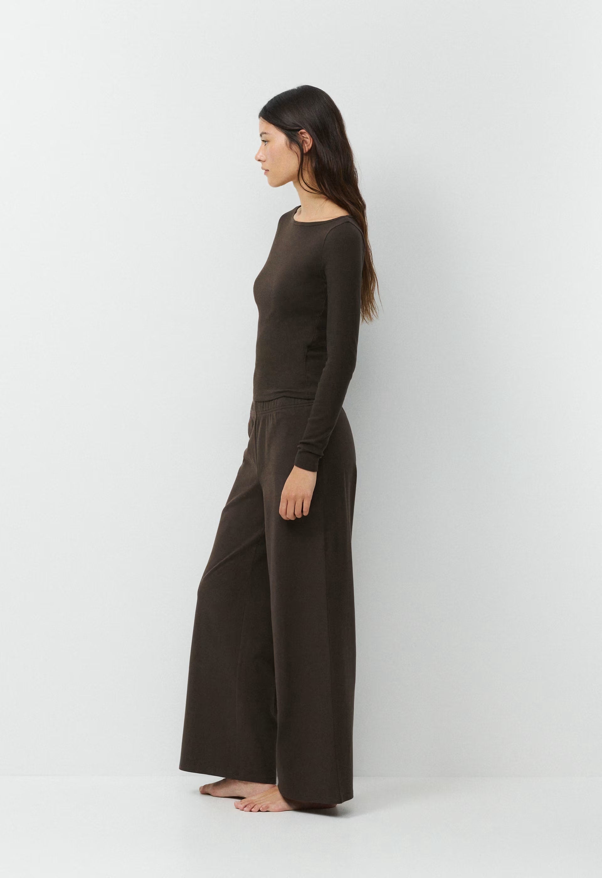 HomeStretch™ Rib Airwave Longsleeve - CACAO NIB BROWN