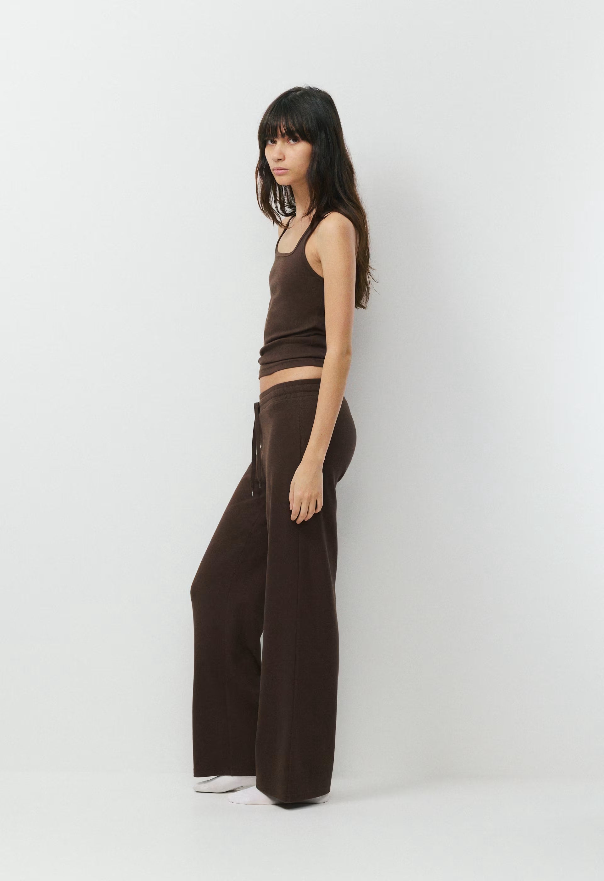 HomeStretch™ Rib Frequency Tank - RICH MOCHA BROWN