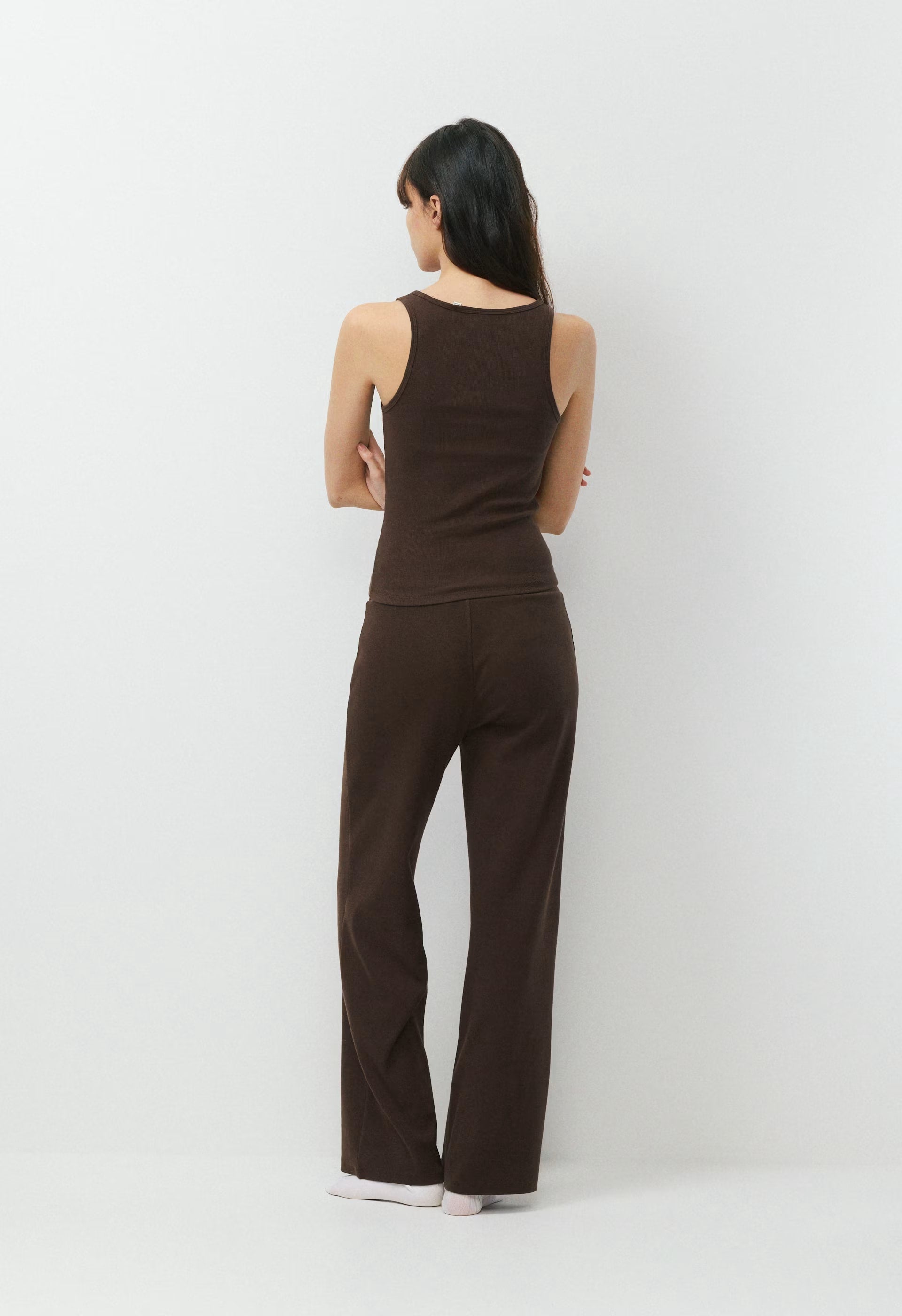 HomeStretch™ Rib Frequency Tank - RICH MOCHA BROWN
