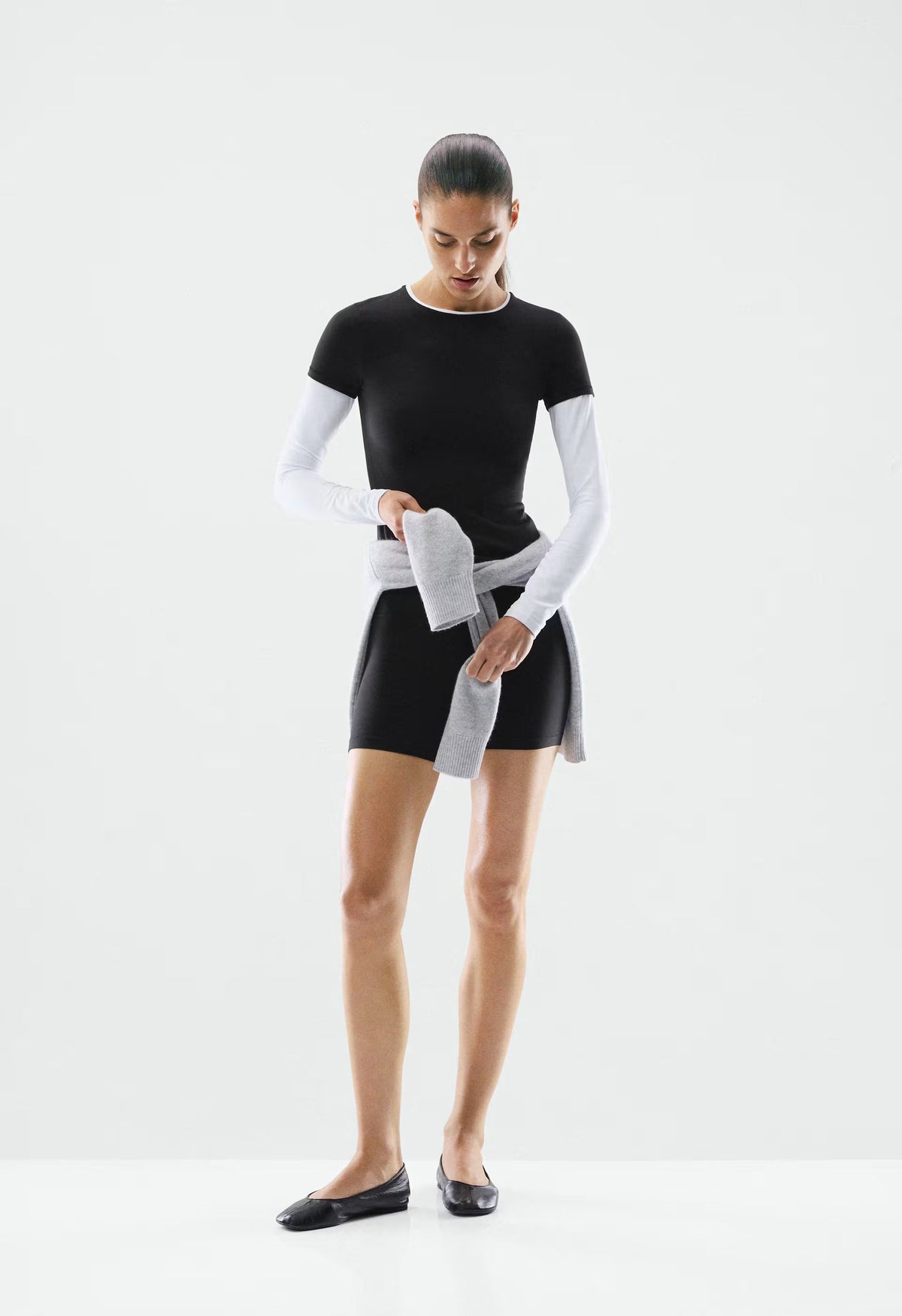 BUTTER Essential T-Shirt - BLACK