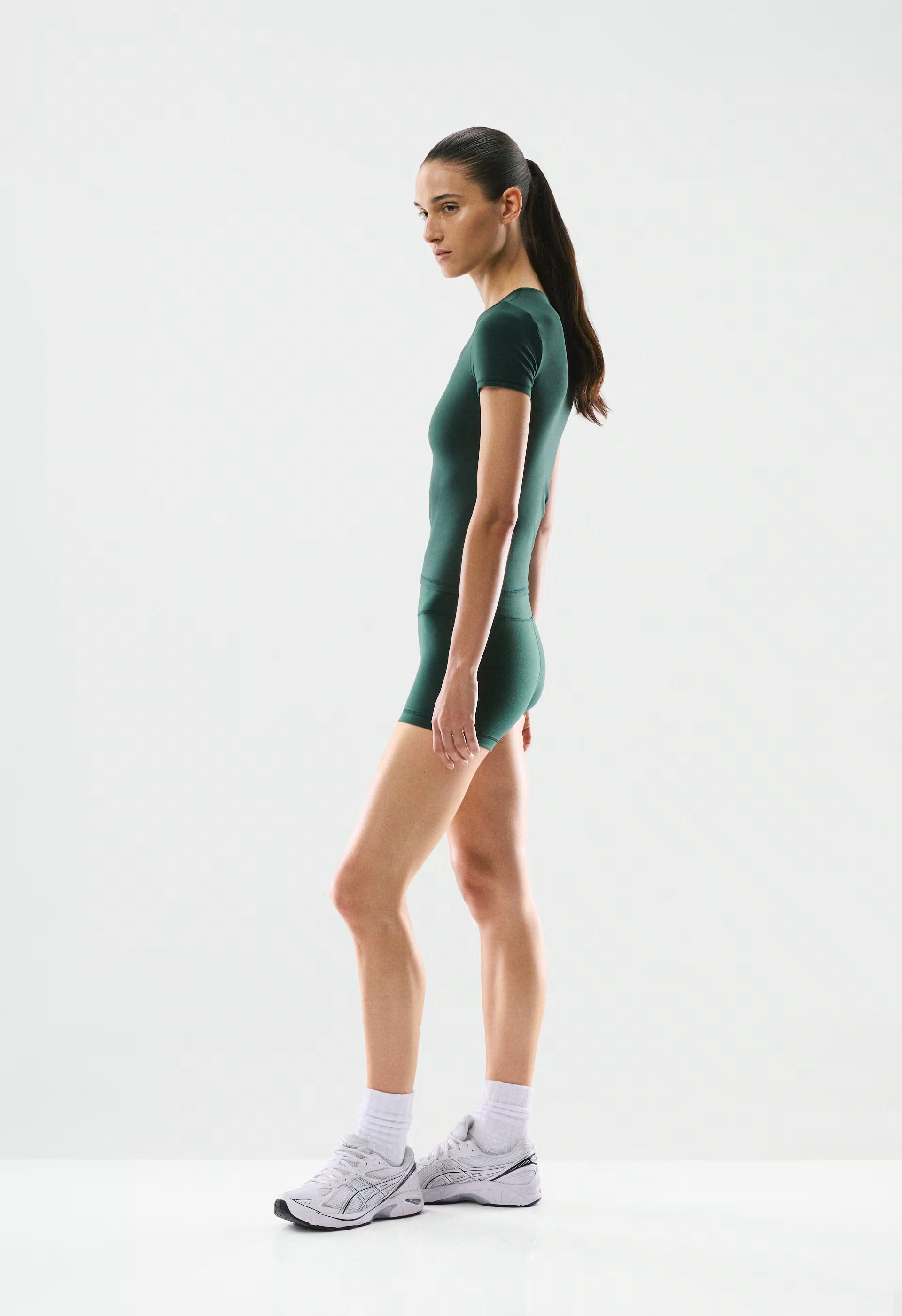 BUTTER Essential T-Shirt - FIGTREE GREEN