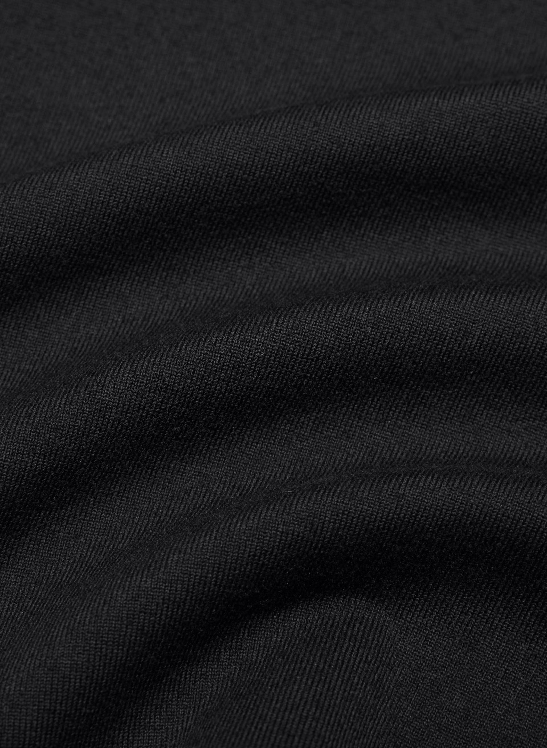 LIFE Essential Camisole - BLACK /BRIGHT WHT