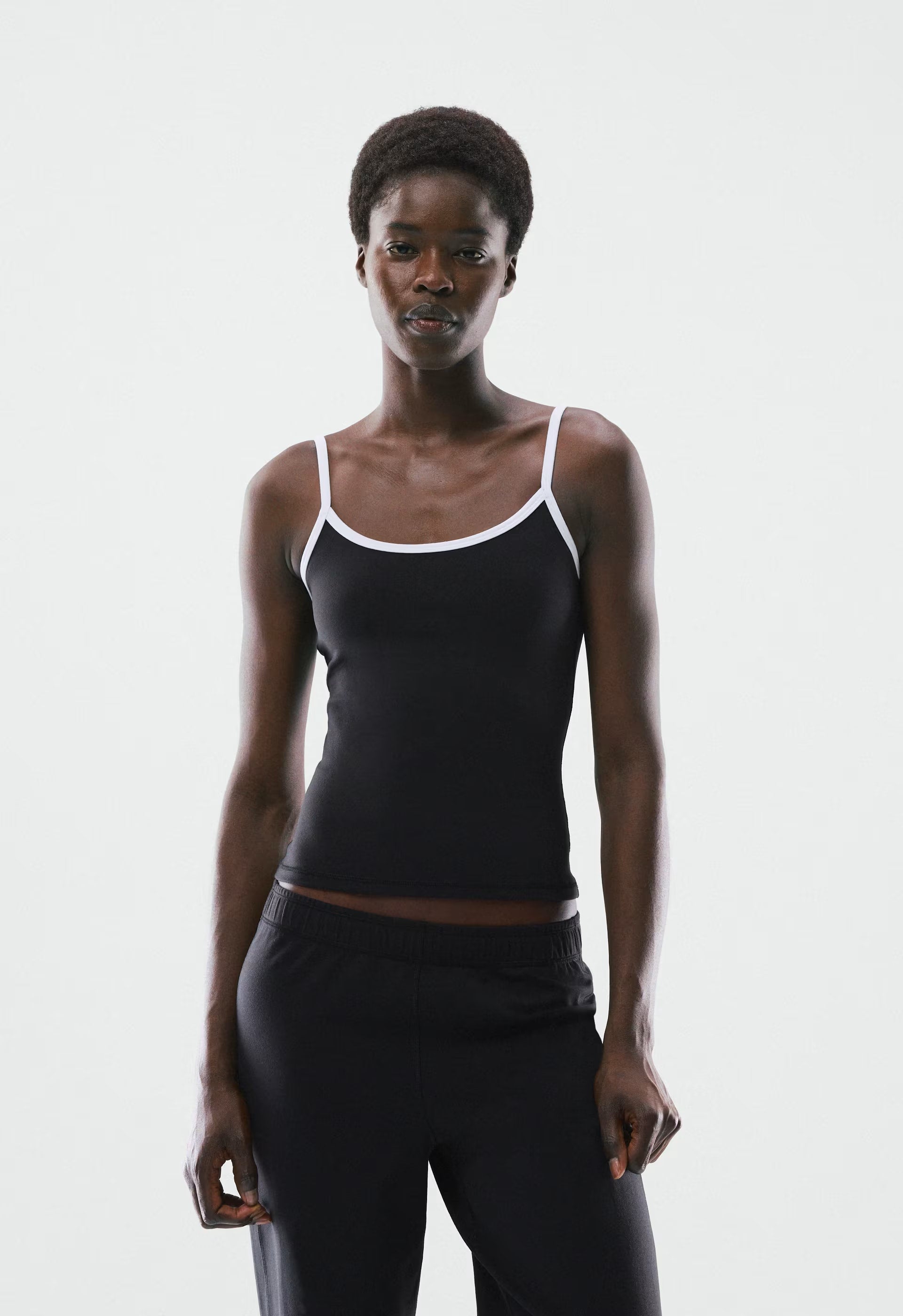 LIFE Essential Camisole - BLACK /BRIGHT WHT