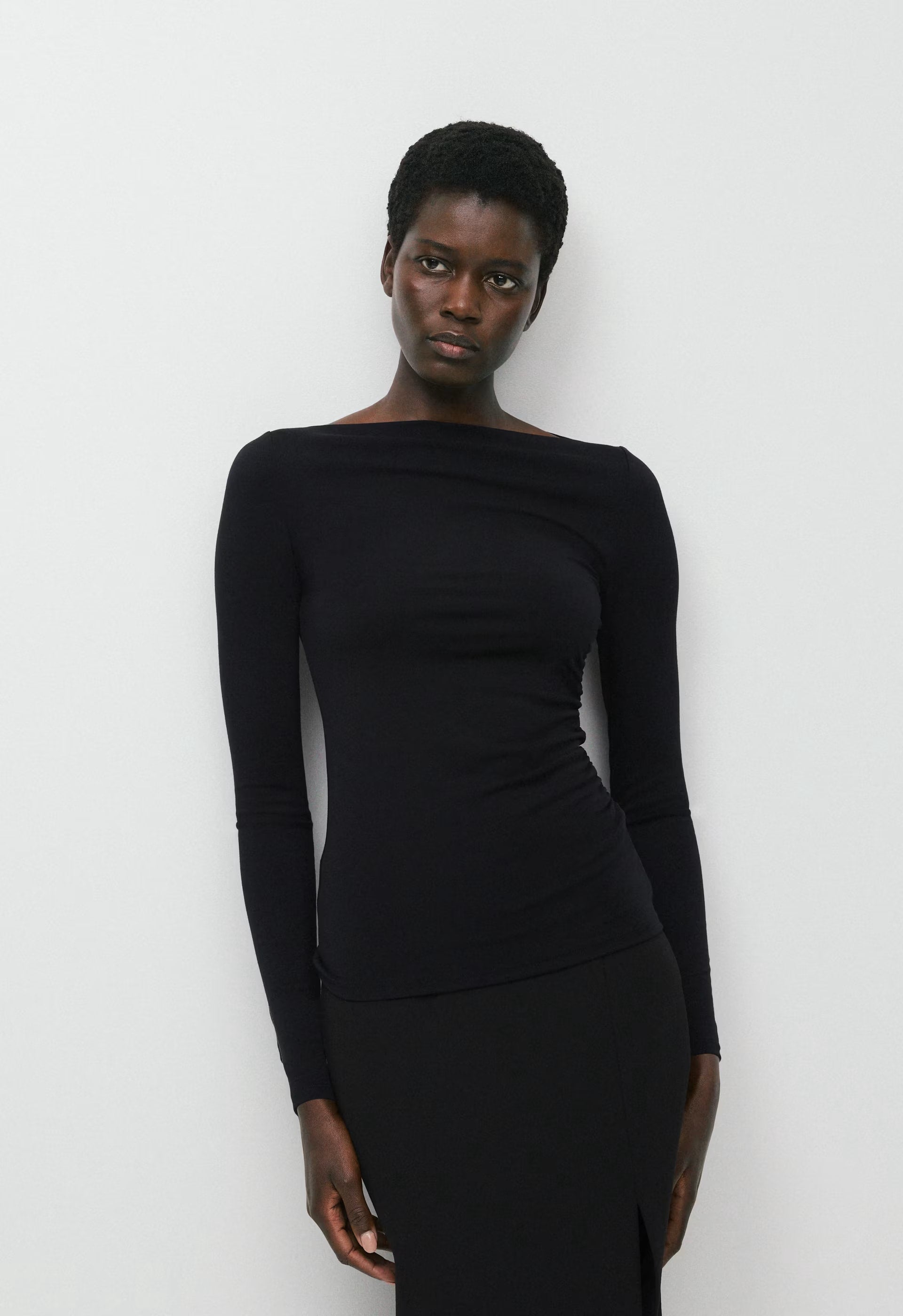 GoodLux Cora Longsleeve - BLACK