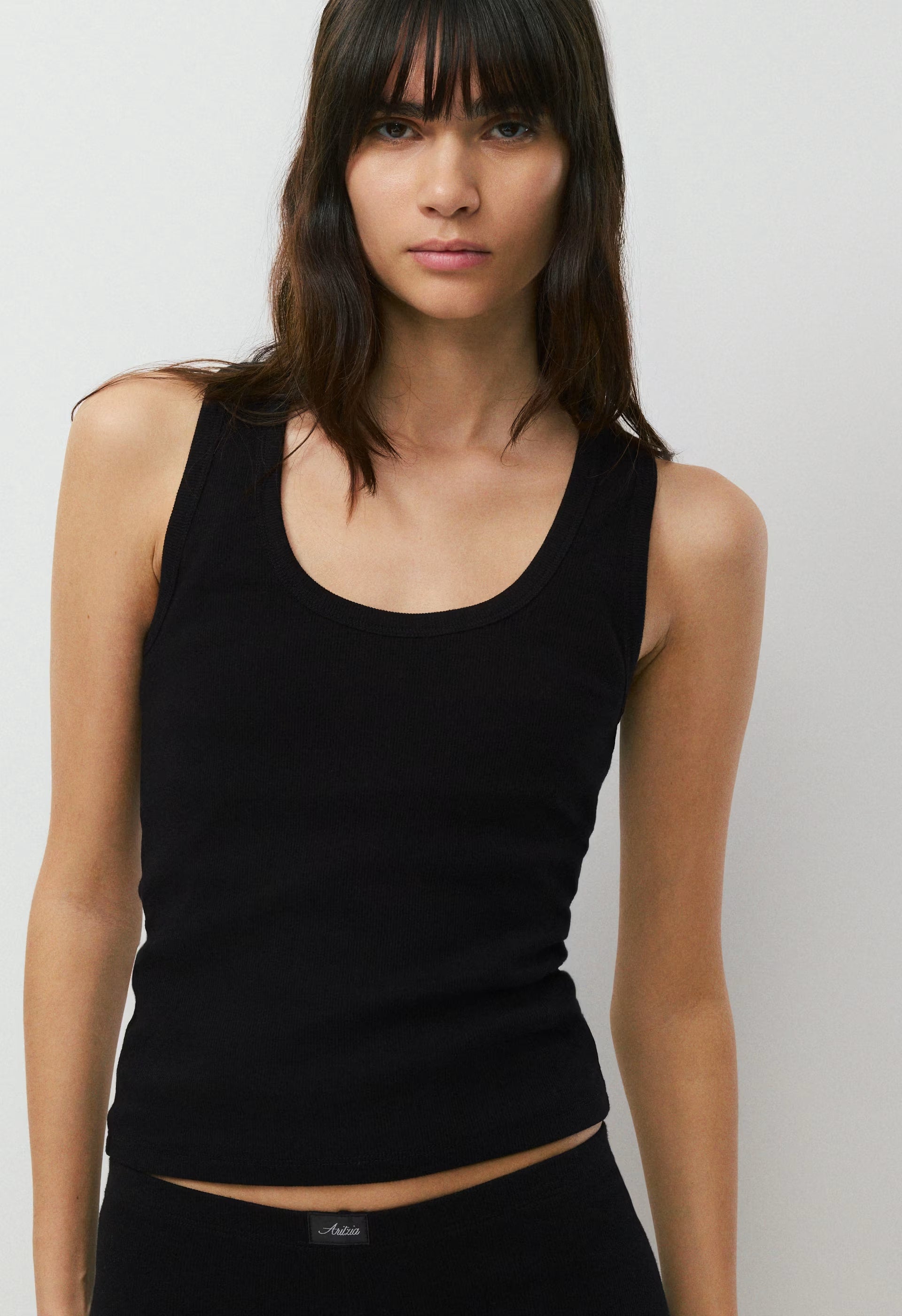 HomeStretch™ Rib Vinyl Tank - BLACK