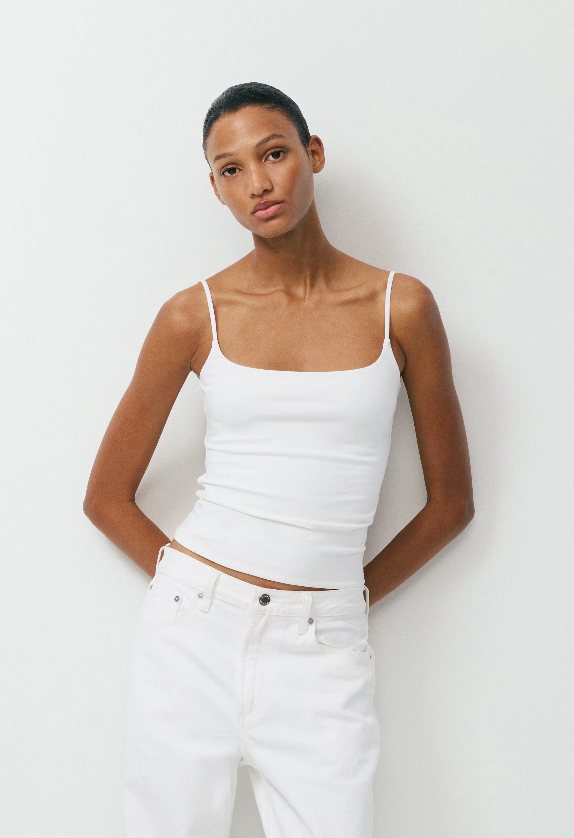 Casual Contour Presence Cami Tank - WHITE