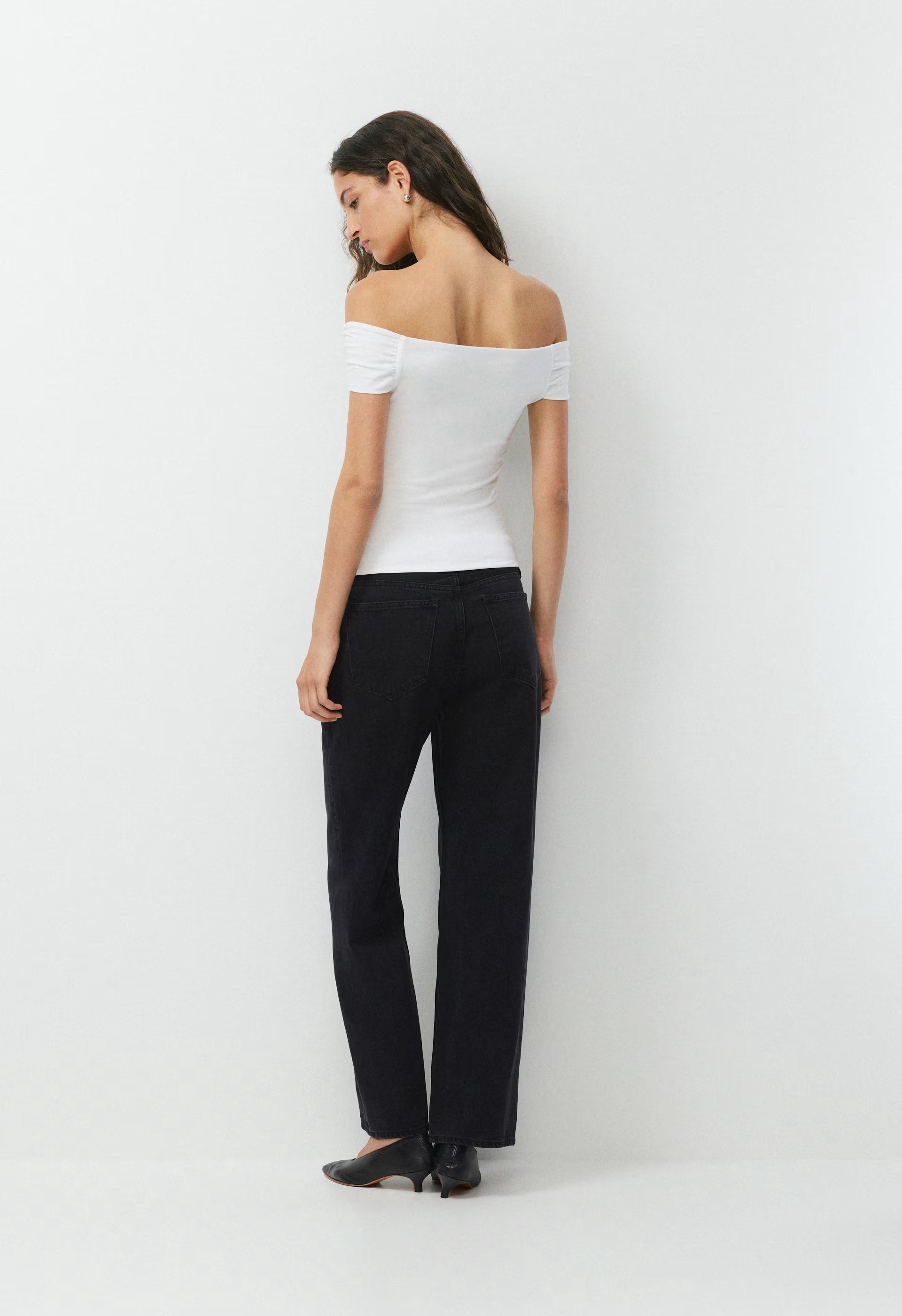 Casual Contour Ravish Top - WHITE