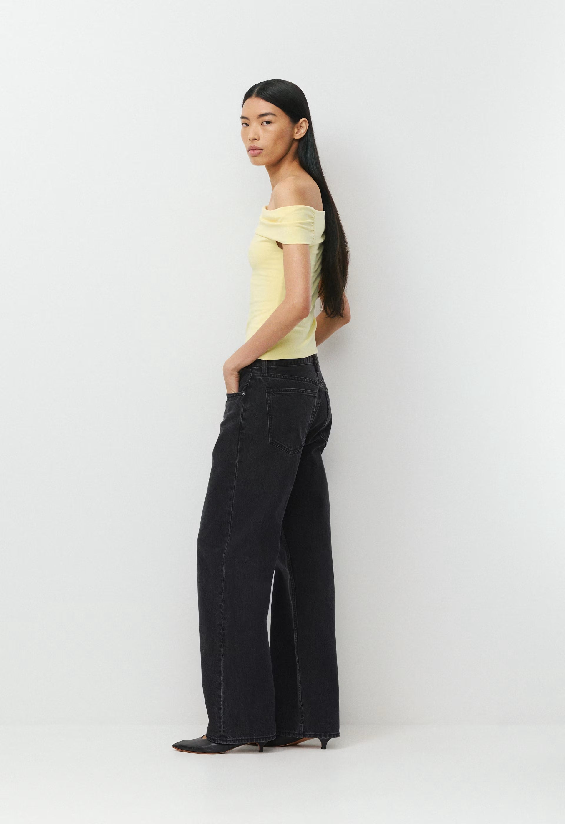 Casual Contour Ravish Top - LEMONADE