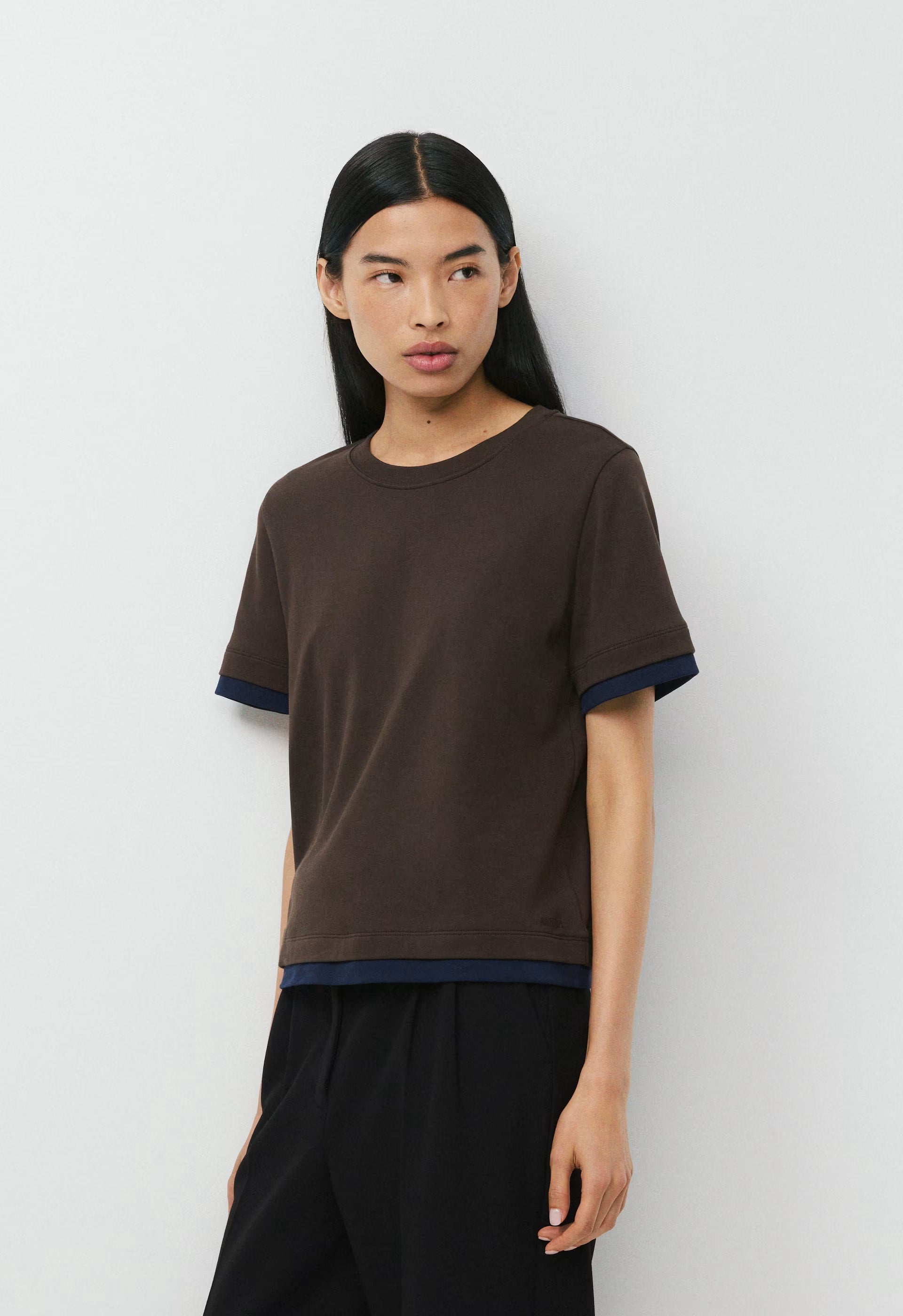 InterLock Cotton Function T-Shirt - CACAO NB BROWN/AD NAVY