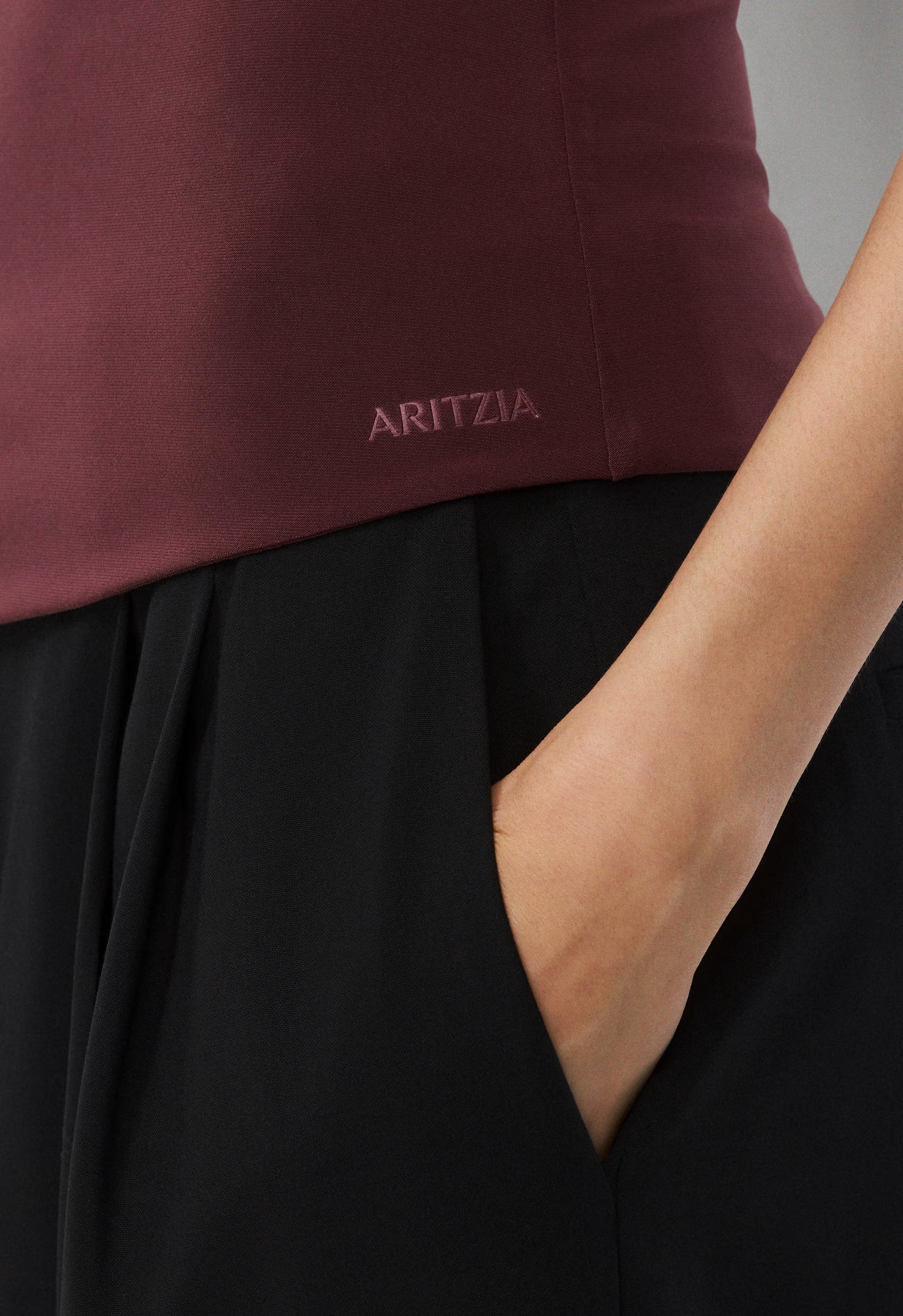 Smooth Matter™ Gallery Top - GALA PLUM