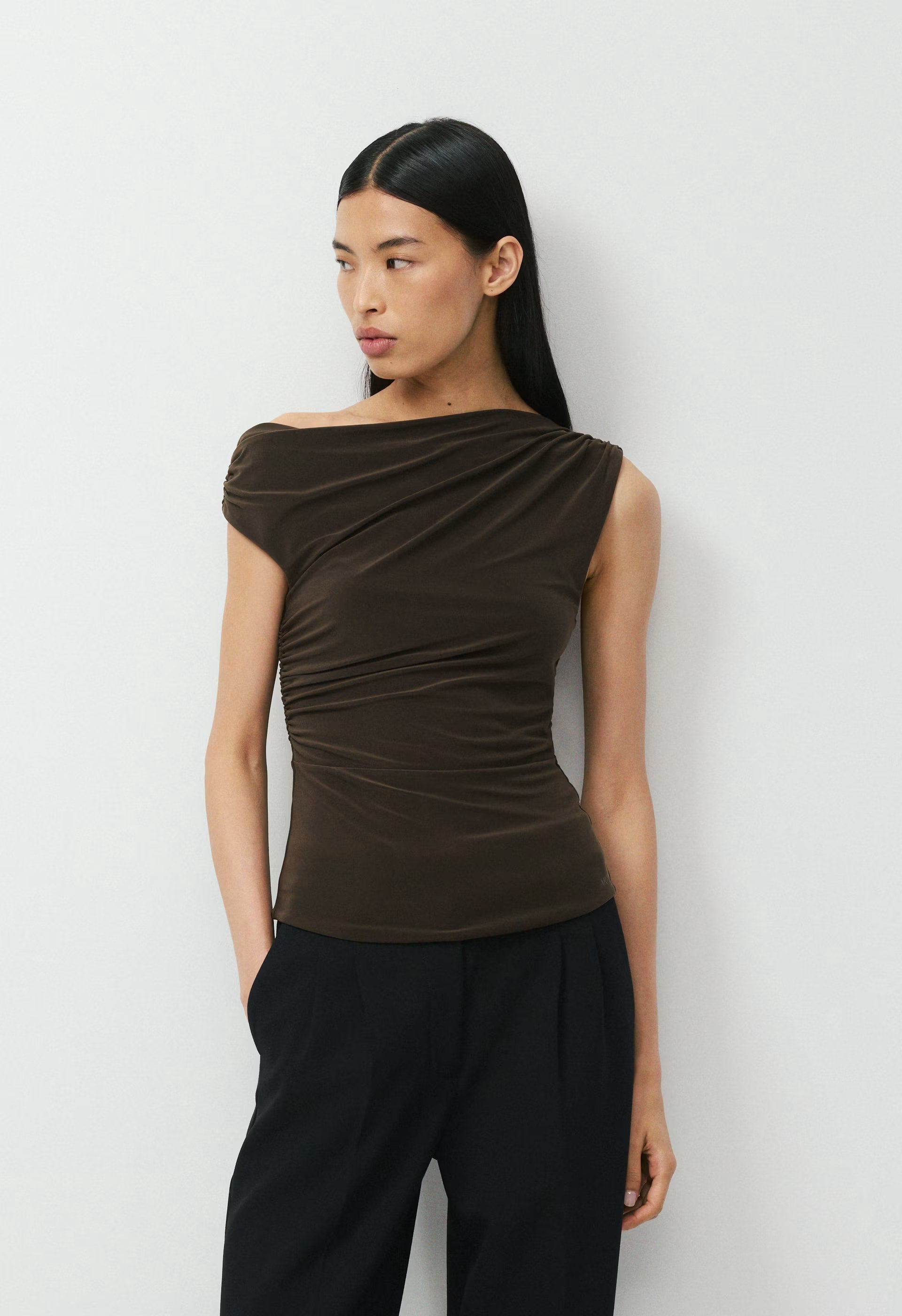 Smooth Matter™ Gallery Top - CACAO NIB BROWN