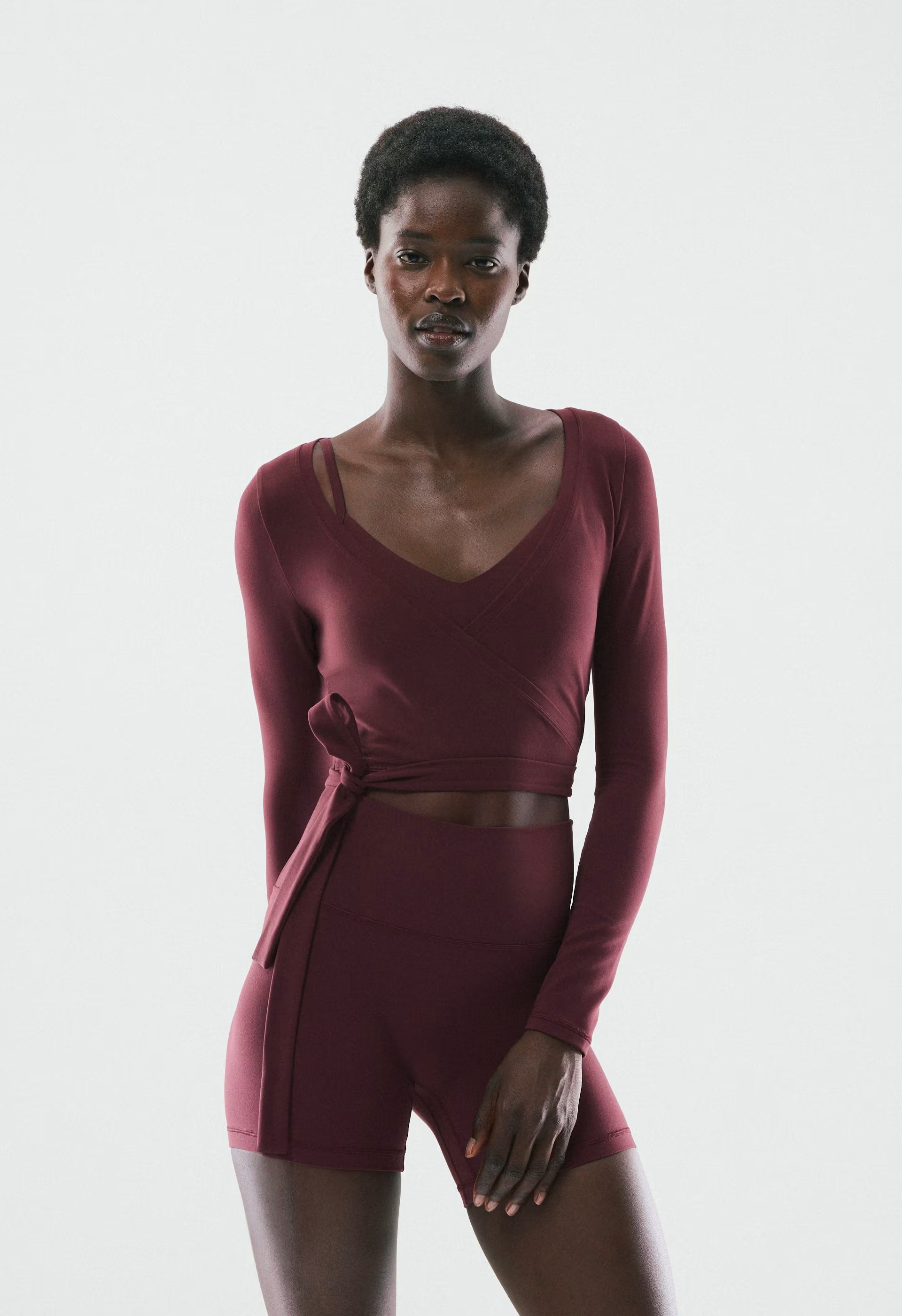 BUTTER Focal Wrap Longsleeve - GALA PLUM