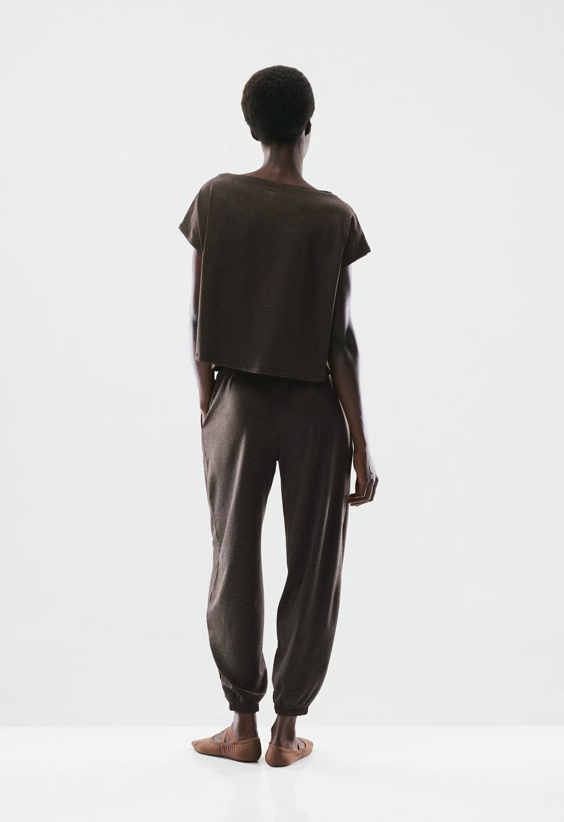 SoftBound™ Position T-Shirt - HTHR CACAO NIB BROWN