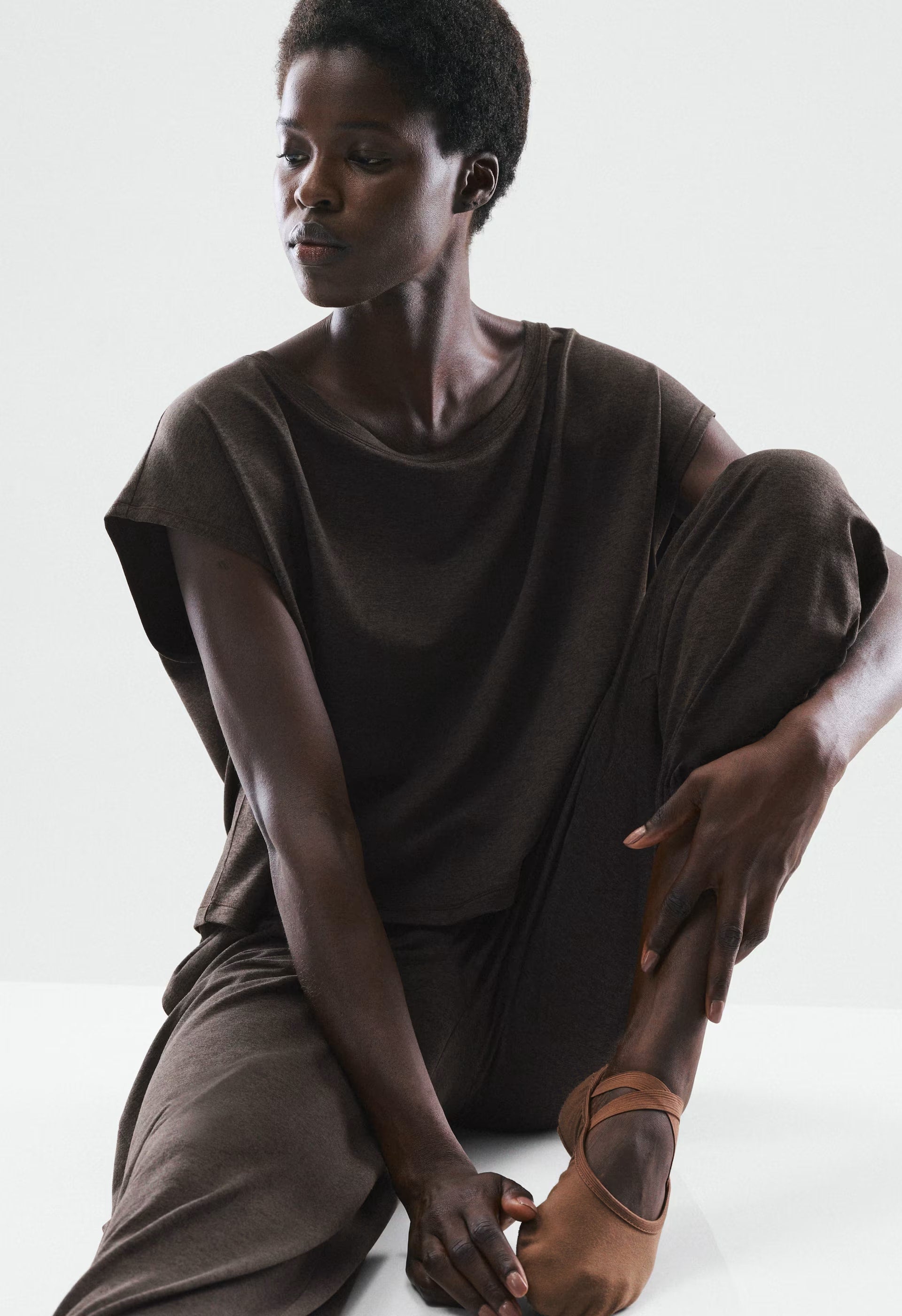 SoftBound™ Position T-Shirt - HTHR CACAO NIB BROWN