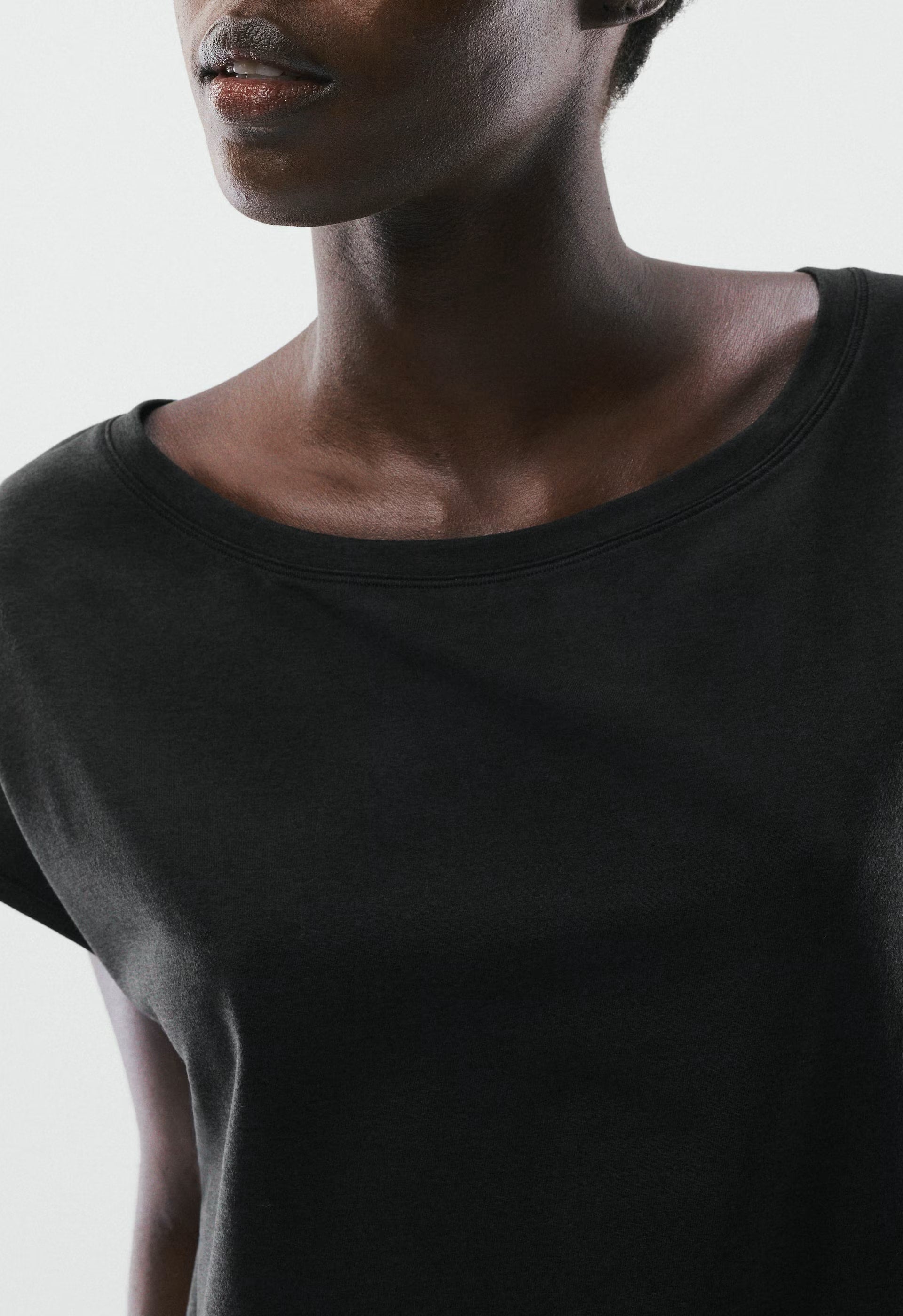 SoftBound™ Position T-Shirt - HEATHER BLACK