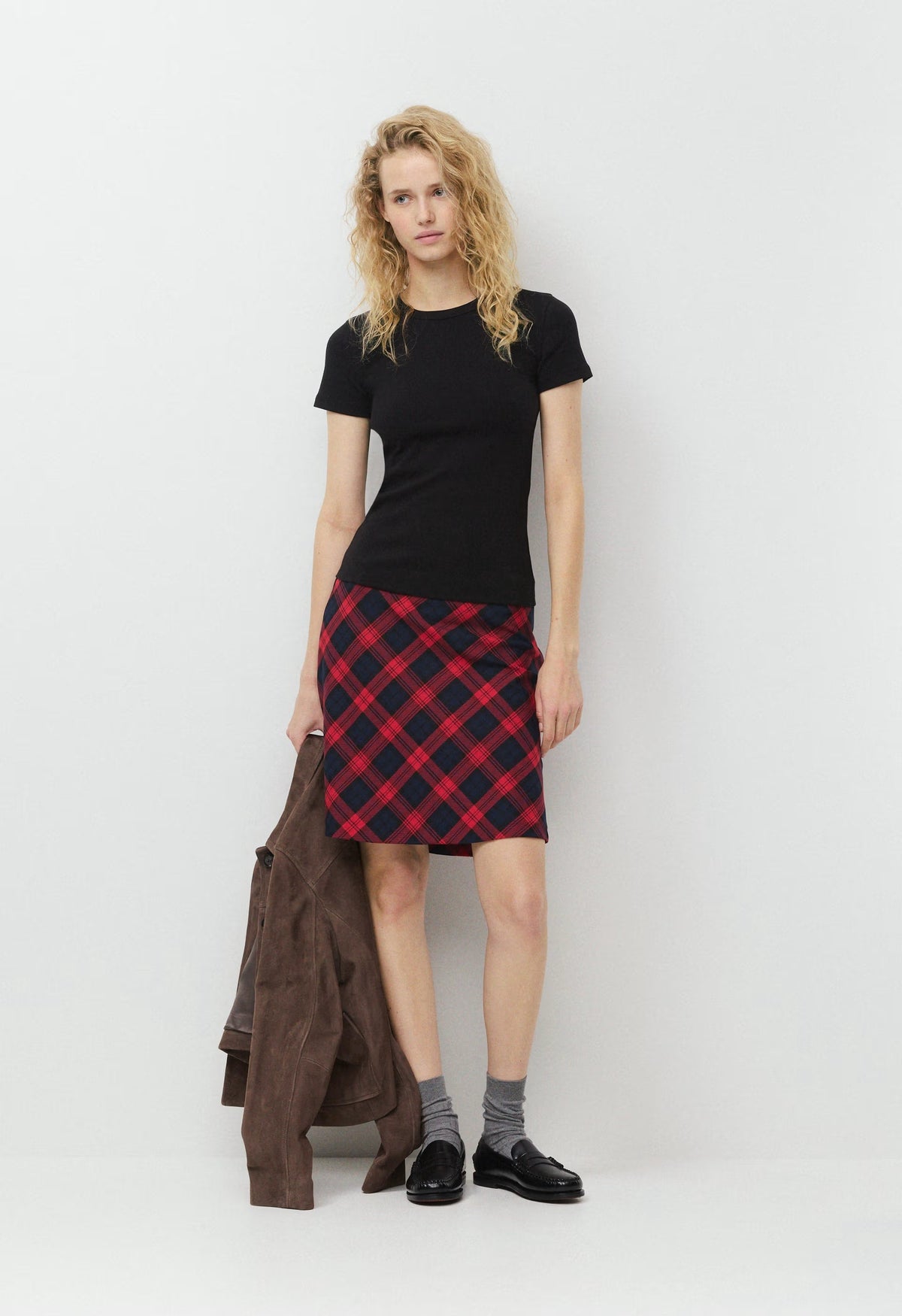 BestHug™ Little Ribbed Hip T-Shirt - BLACK