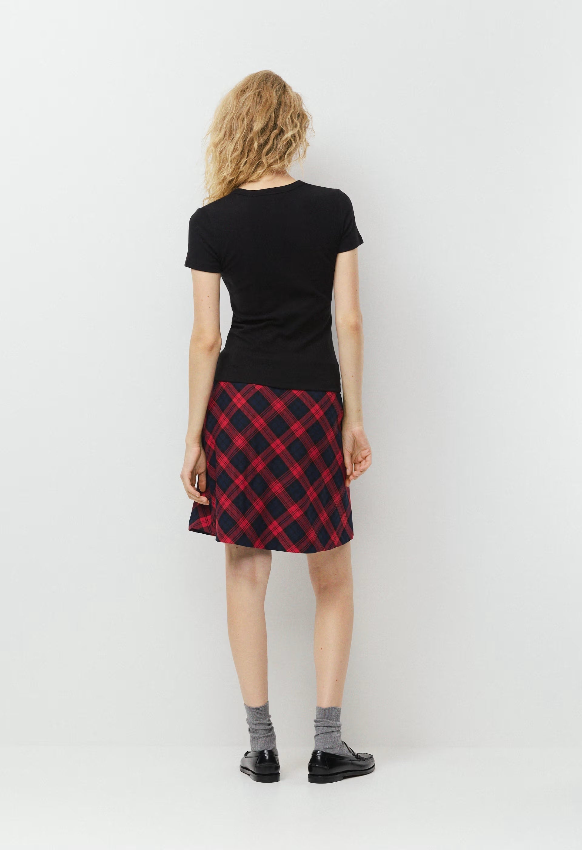 BestHug™ Little Ribbed Hip T-Shirt - BLACK