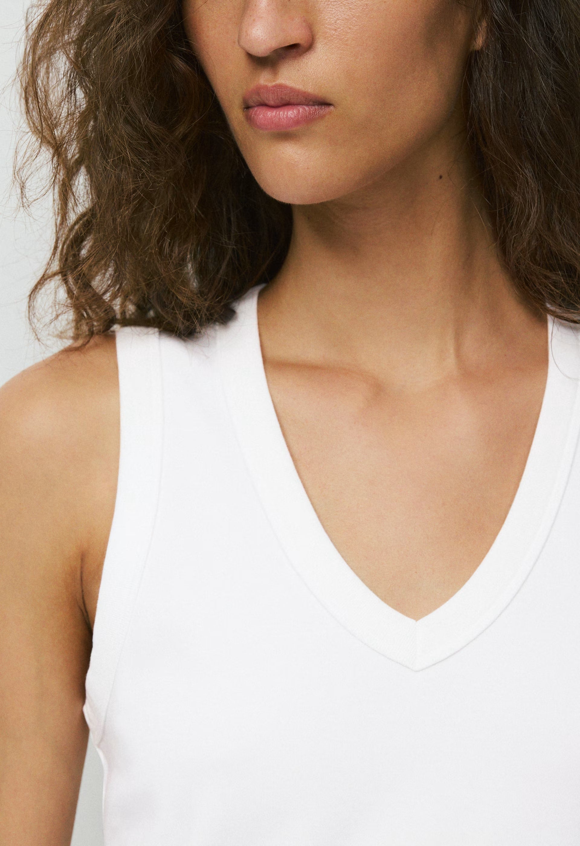 InterLock Cotton Foyer Top - WHITE